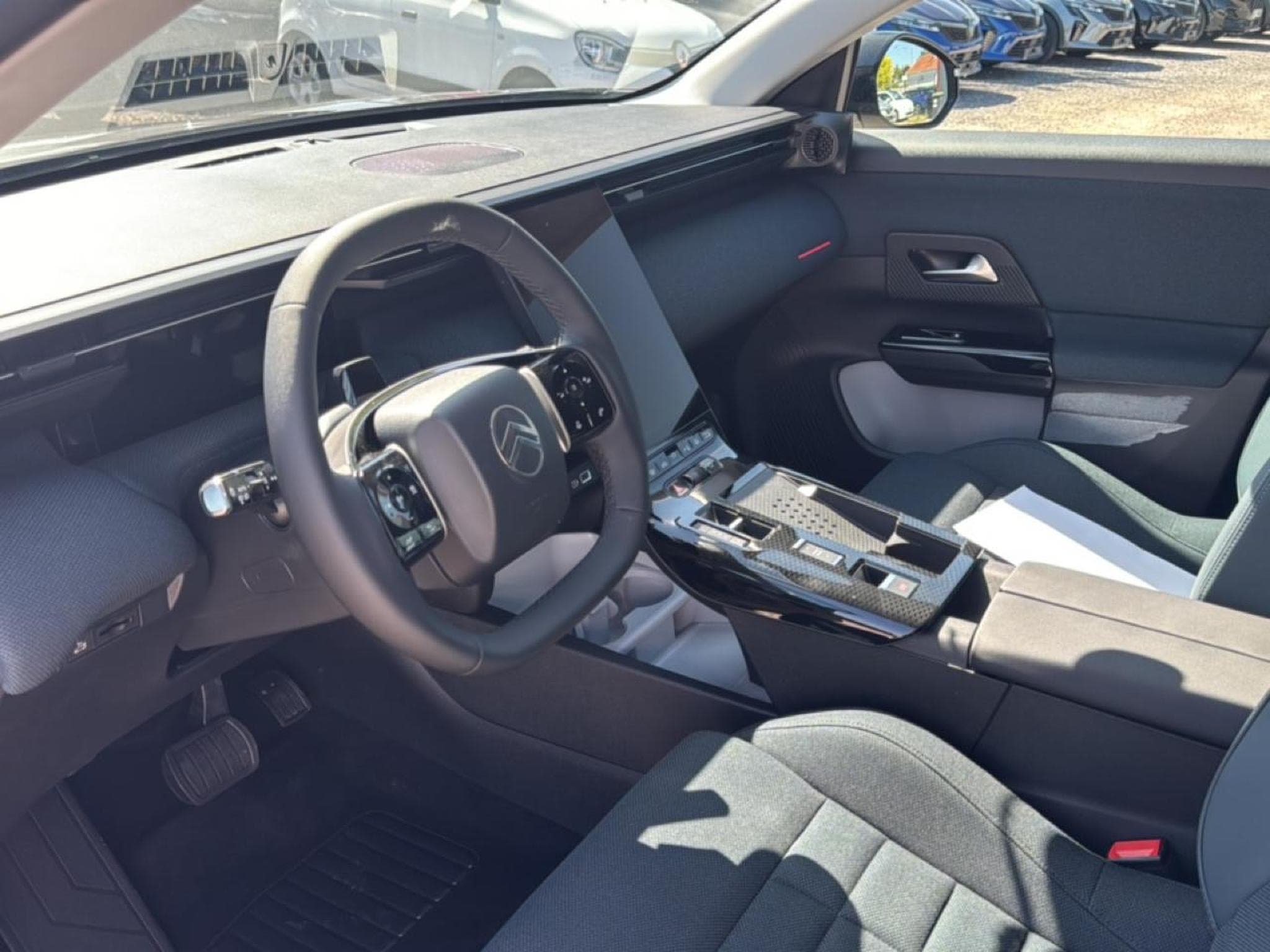 Citroen C5 AIRCROSS 1.2 HYBRIDE 145 PLUS BOITE AUTOMATIQUE (2026) - Photo 12