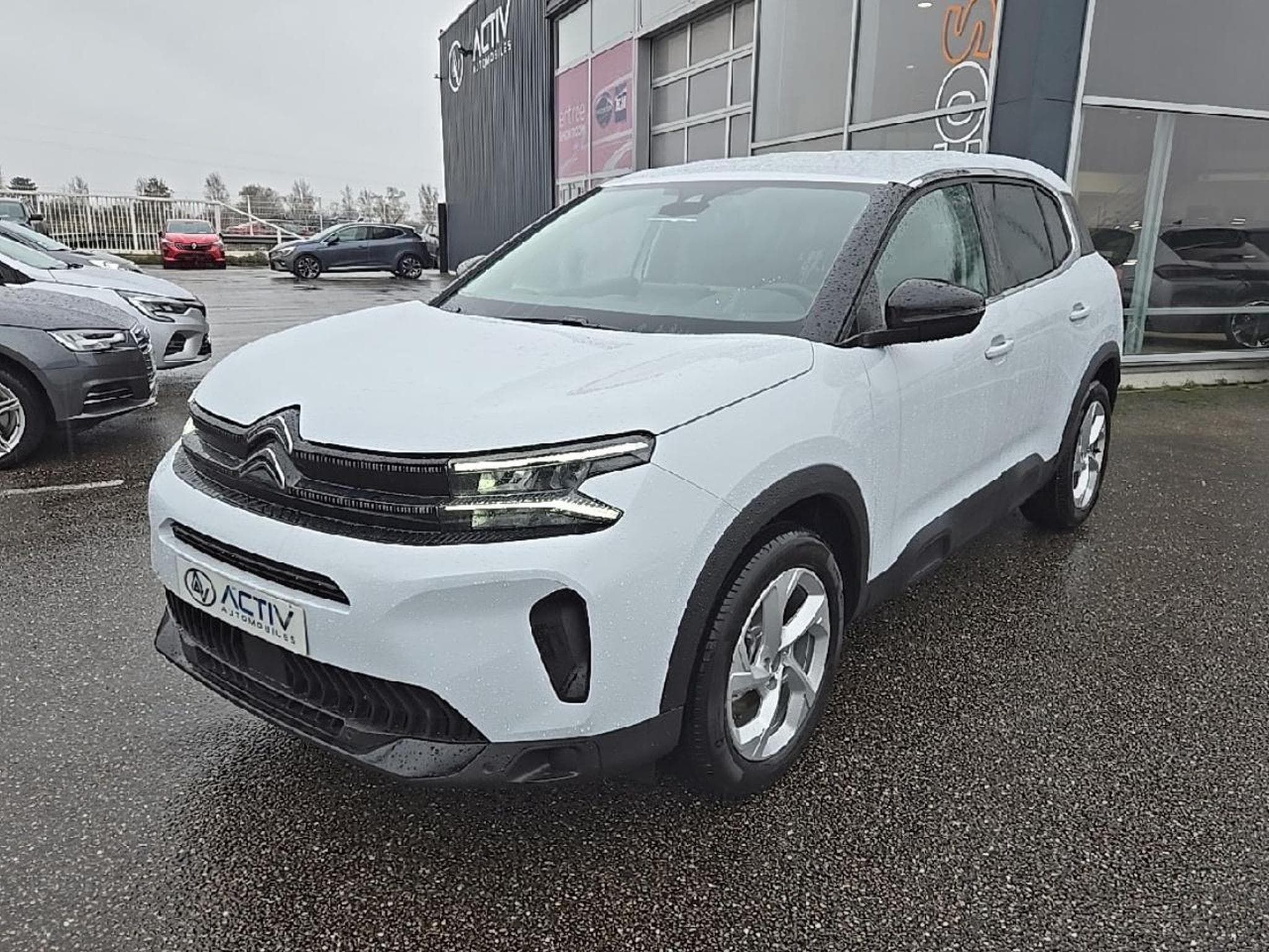 Citroen C5 AIRCROSS 1.2 HYBRIDE 145 PLUS E-DCS6 (2024) - Photo 1