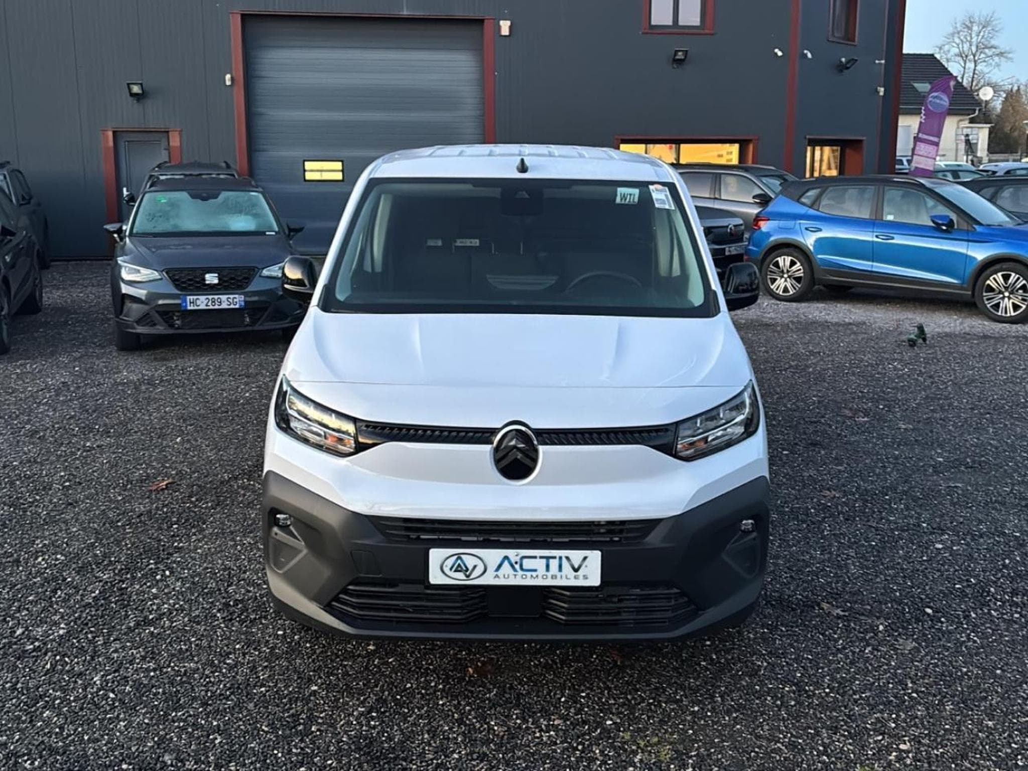 Citroen Berlingo XL 950KG BLUEHDI 130 EAT8 (2025) - Photo 2