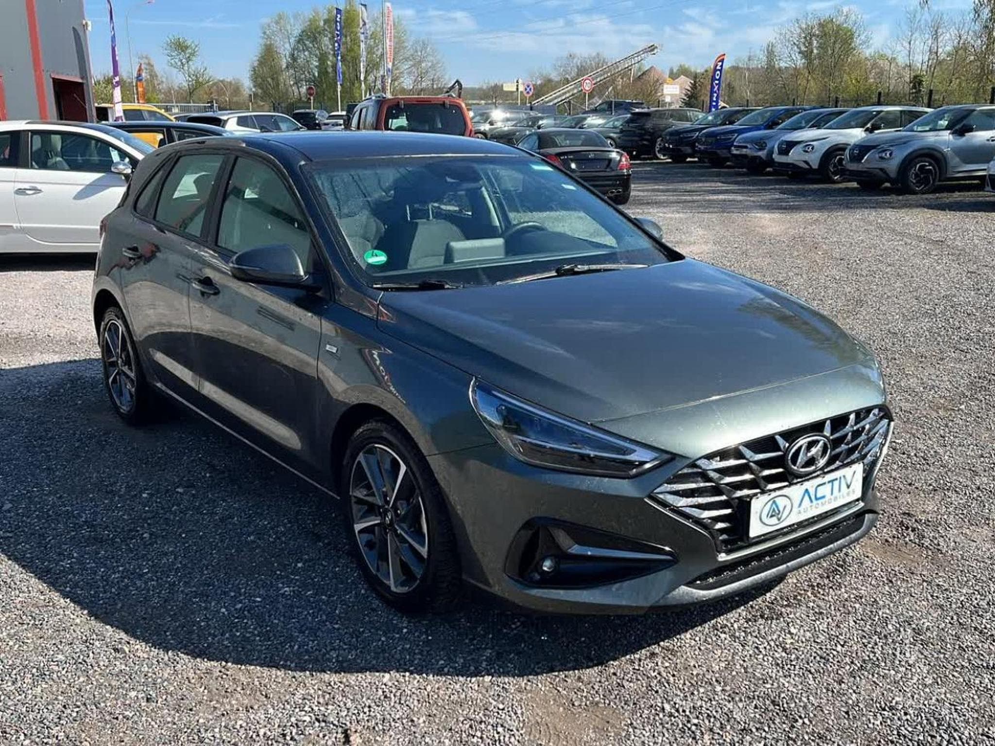 Hyundai I30 1.0 T-GDI 120 HYBRID CREATIVE DCT-7 (2024) - Photo 3