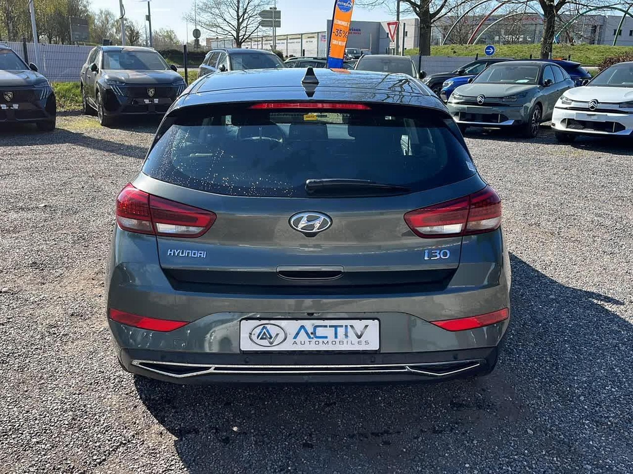 Hyundai I30 1.0 T-GDI 120 HYBRID CREATIVE DCT-7 (2024) - Photo 6