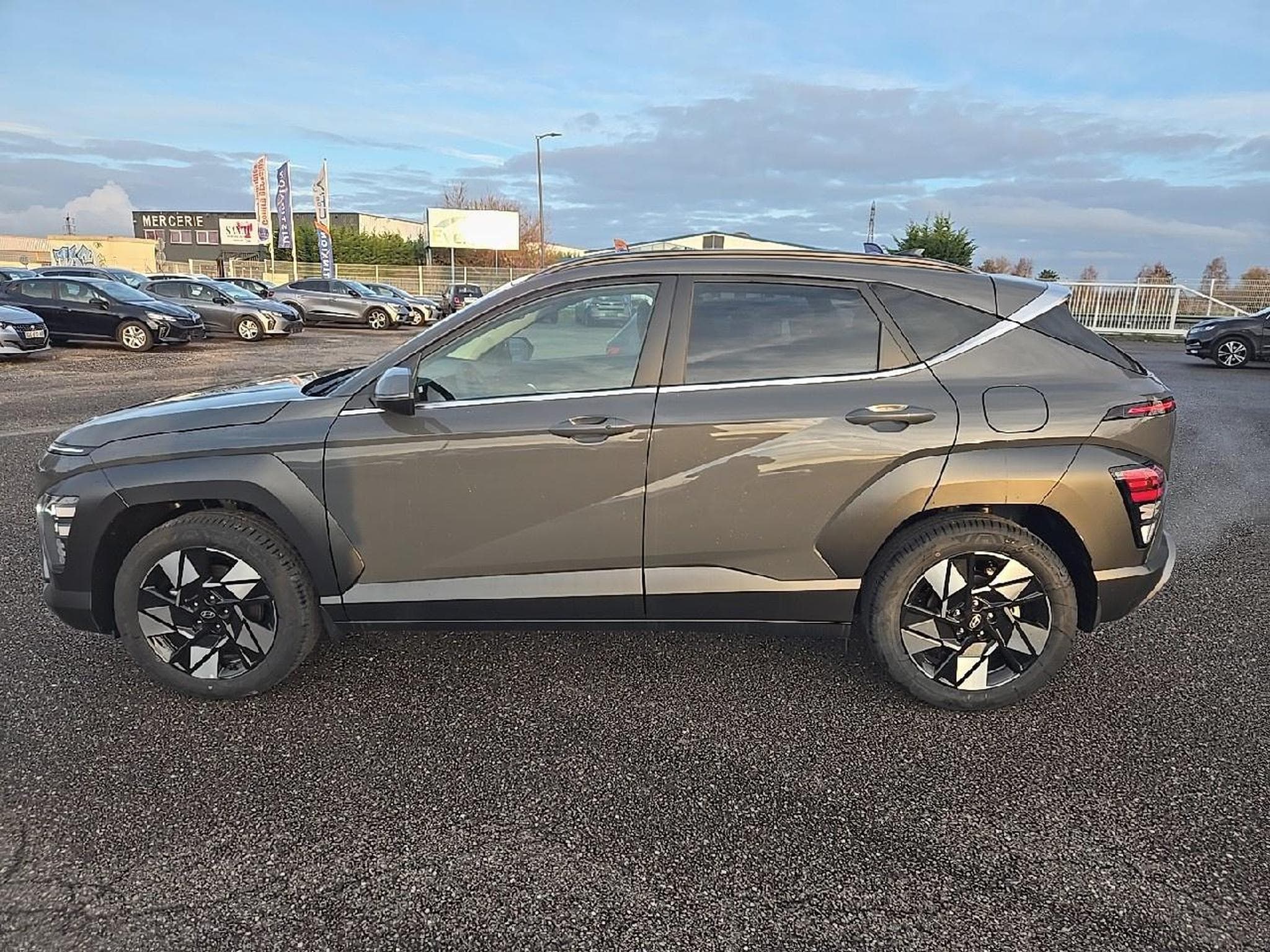 Hyundai KONA 1.6 GDI 138 HYBRID CREATIVE DCT-6 (2025) - Photo 8