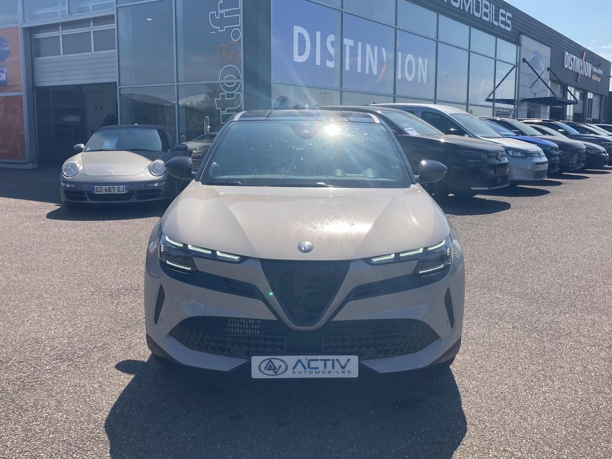 Alfa-Romeo JUNIOR 1.2 IBRIDA 145 SPECIALE E-DCT6 (2026) - Photo 3