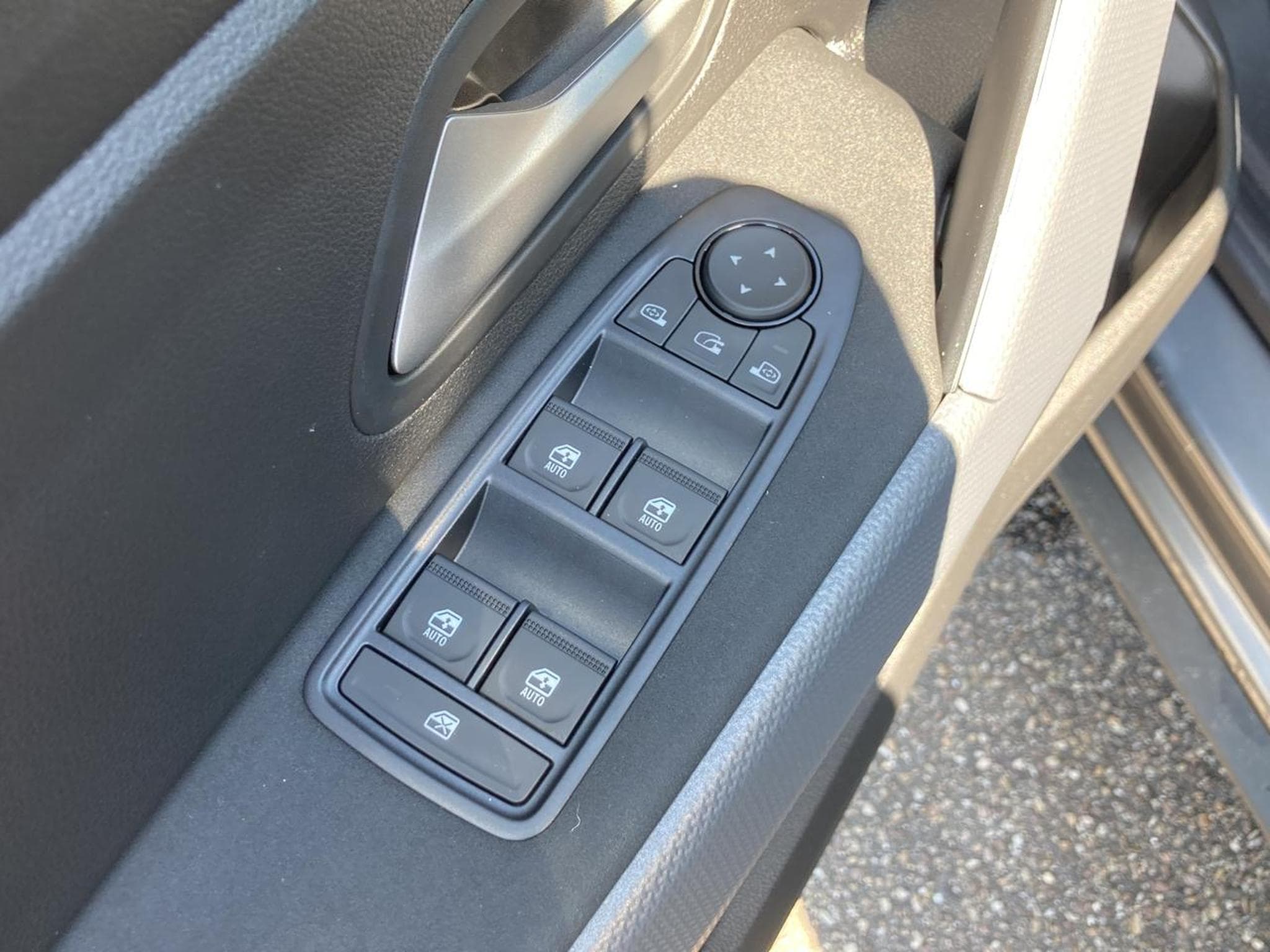 Dacia DUSTER 1.2 MILD HYBRID 140 JOURNEY (2026) - Photo 14