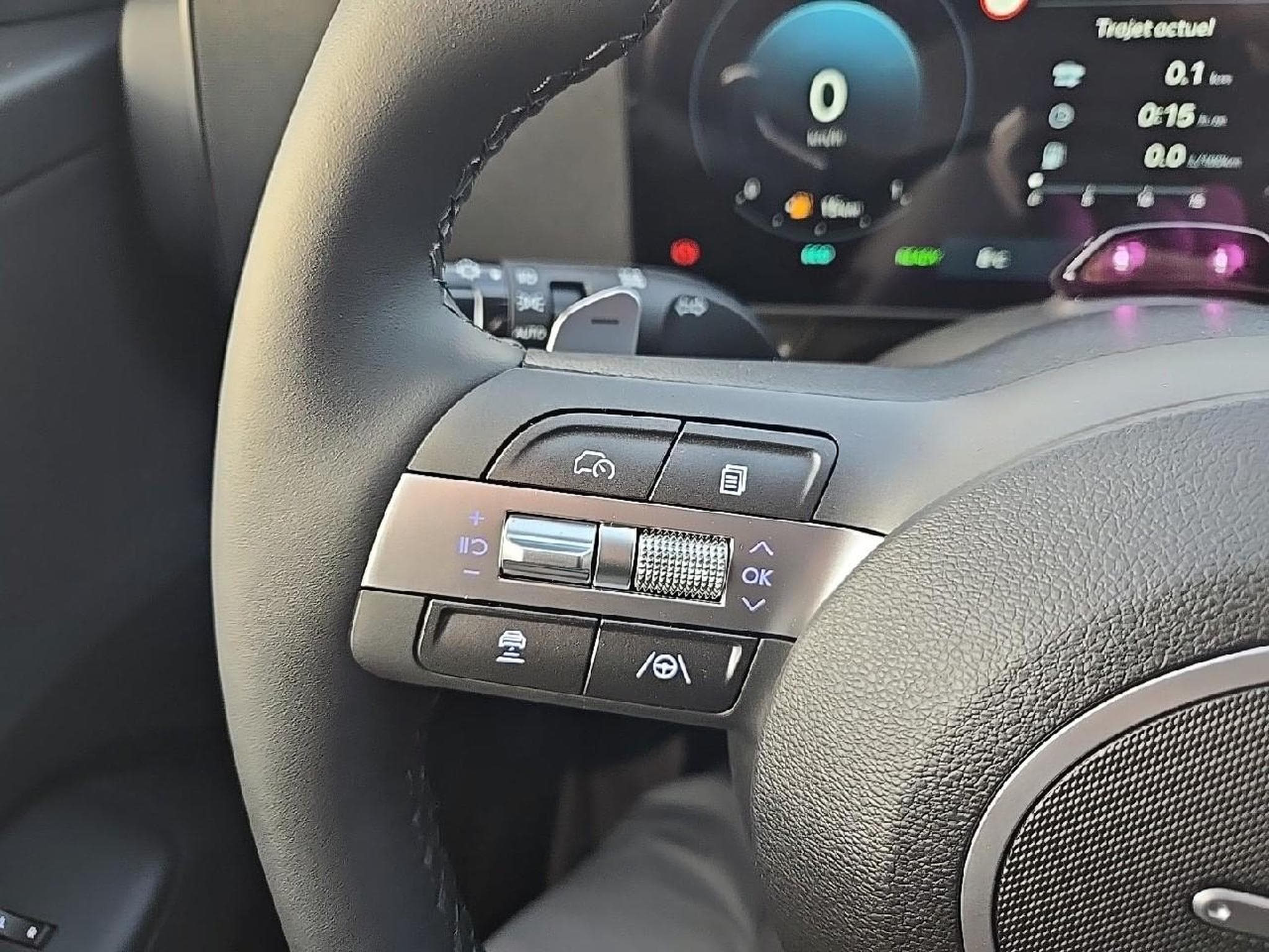 Hyundai KONA 1.6 GDI 138 HYBRID CREATIVE DCT-6 (2025) - Photo 17
