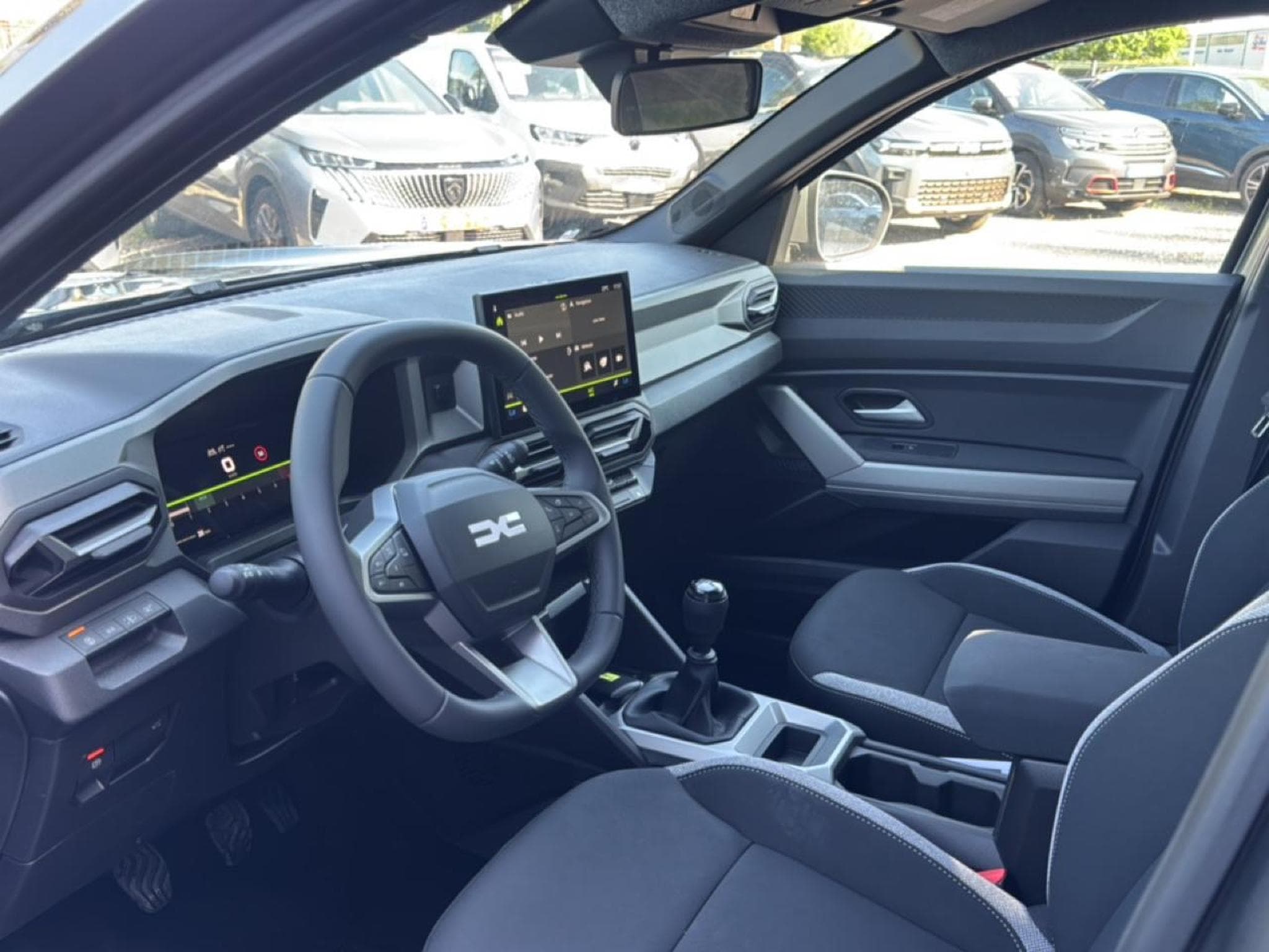 Dacia BIGSTER 1.2 MILD HYBRID 140 JOURNEY (2026) - Photo 13