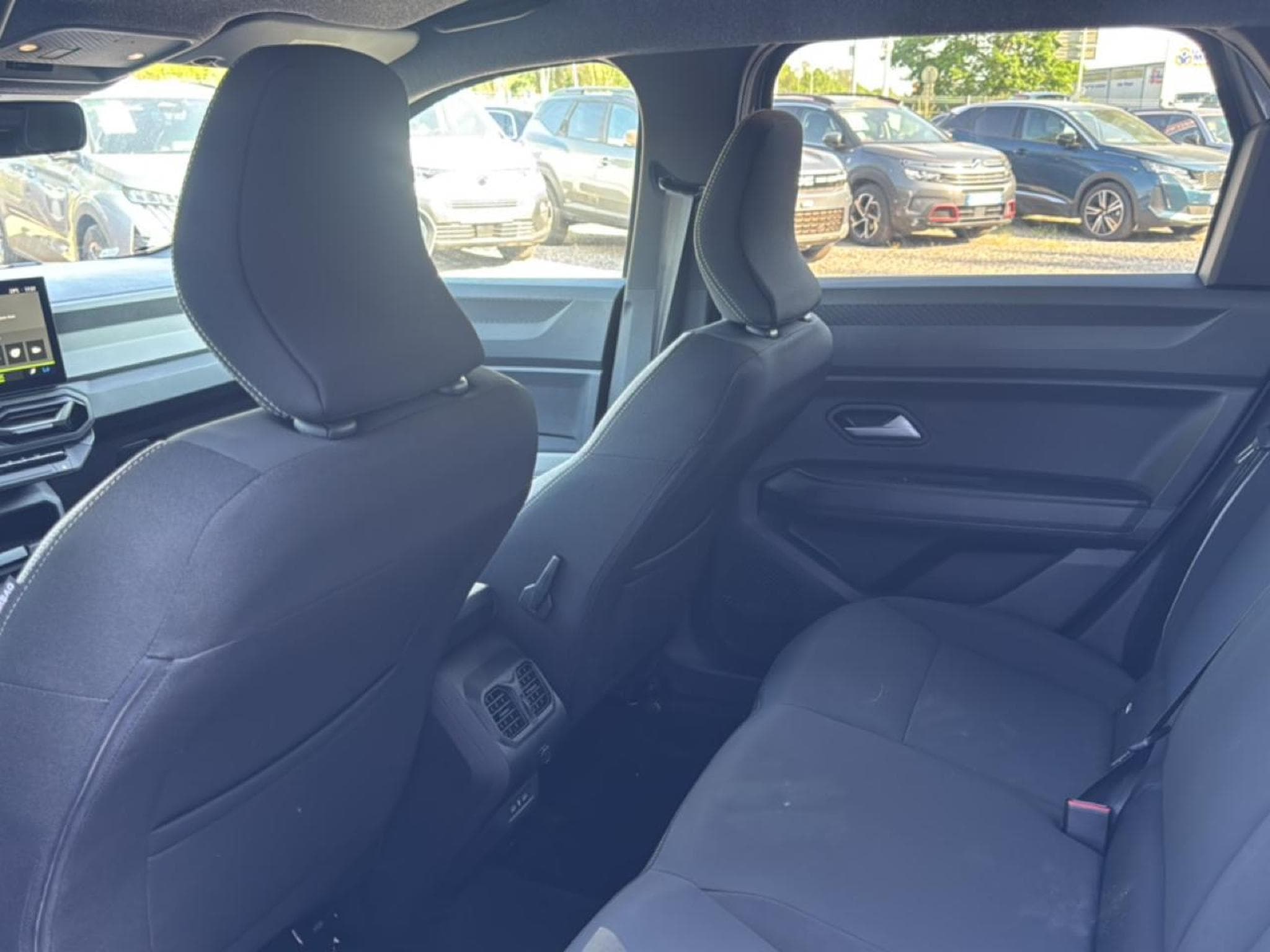 Dacia BIGSTER 1.2 MILD HYBRID 140 JOURNEY (2026) - Photo 15