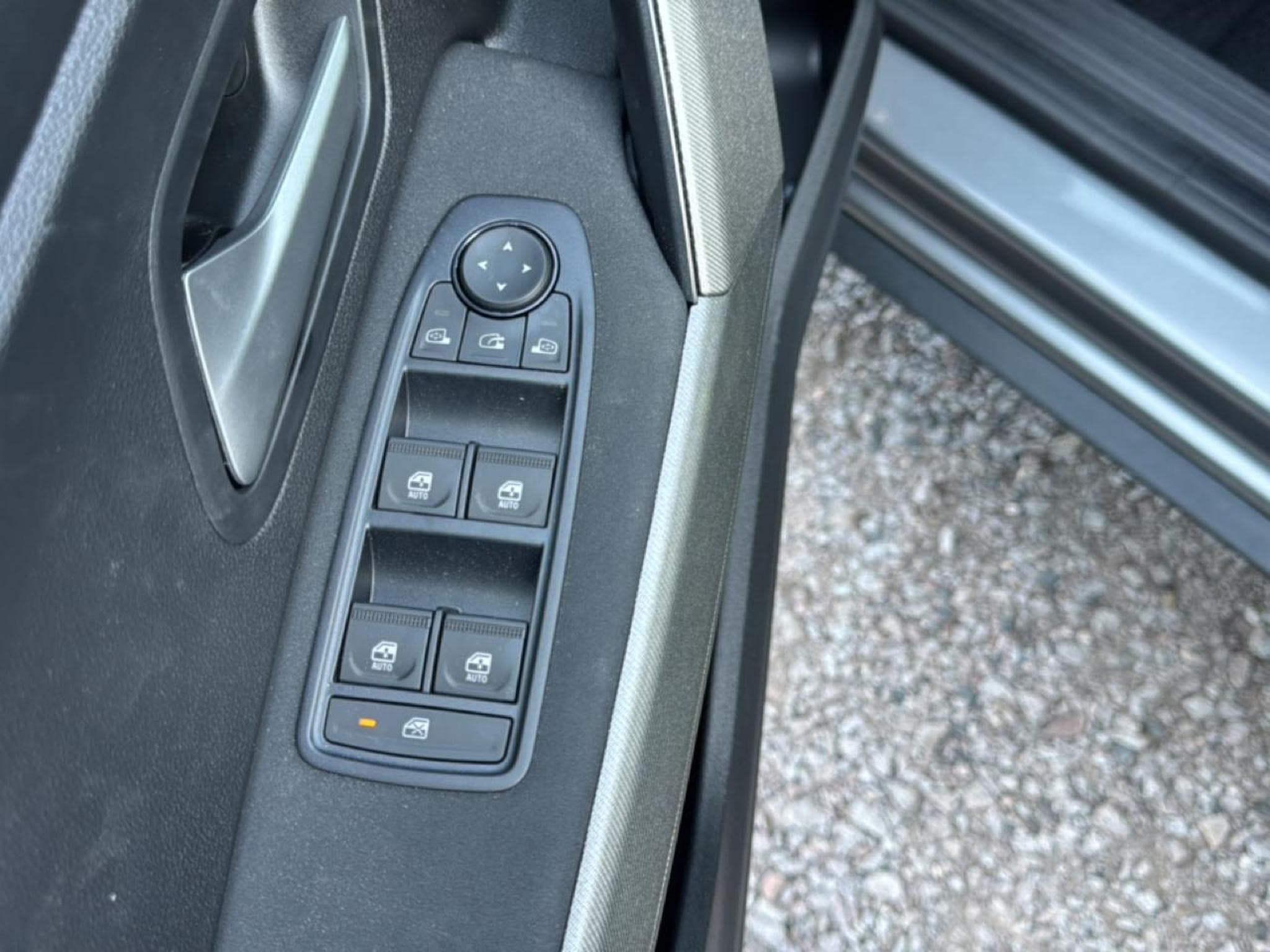 Dacia BIGSTER 1.2 MILD HYBRID 140 JOURNEY (2026) - Photo 17