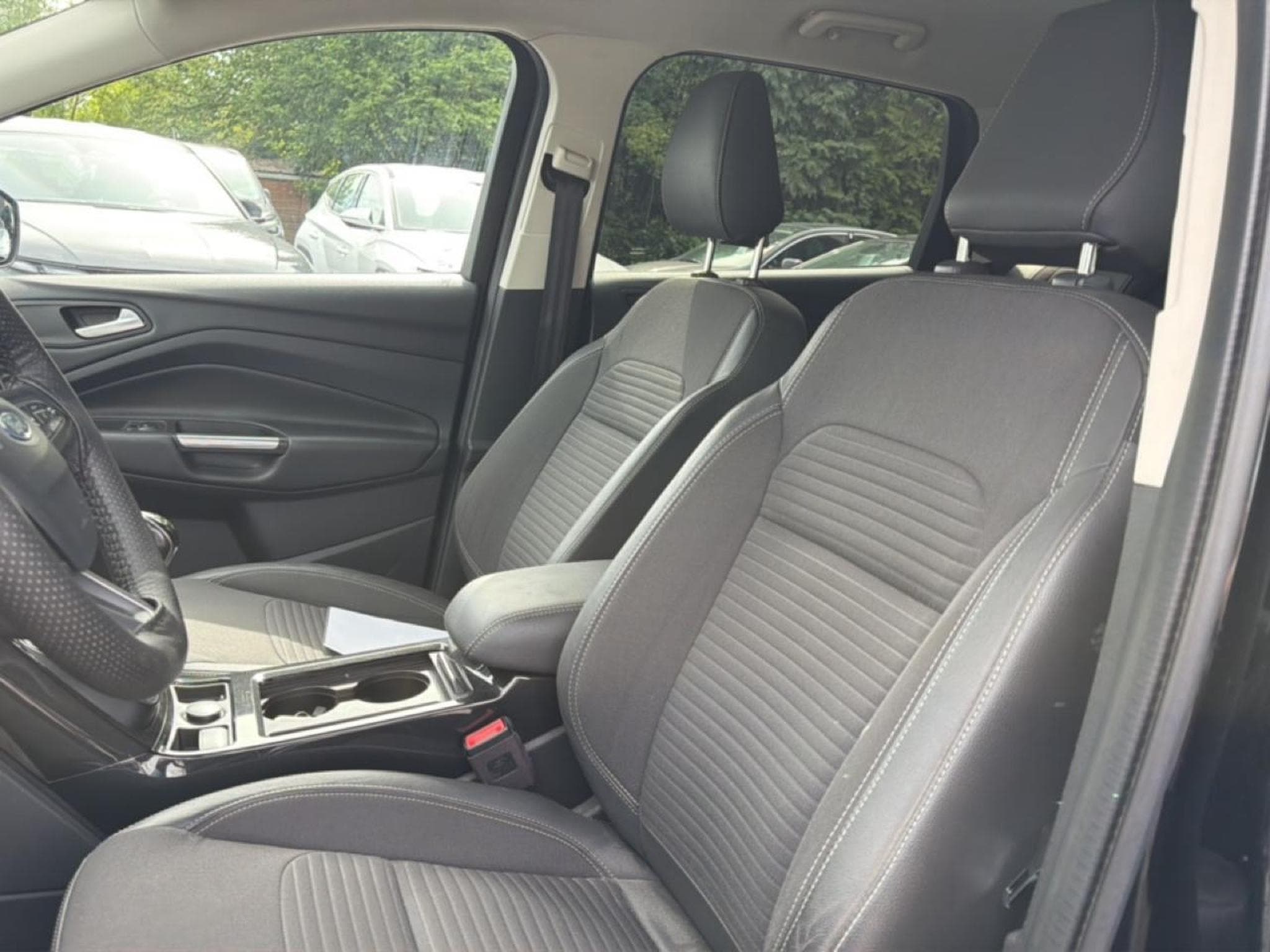 Ford Kuga 1.5 TDCI 120 TITANIUM 4X2 EURO6.2 (2019) - Photo 12