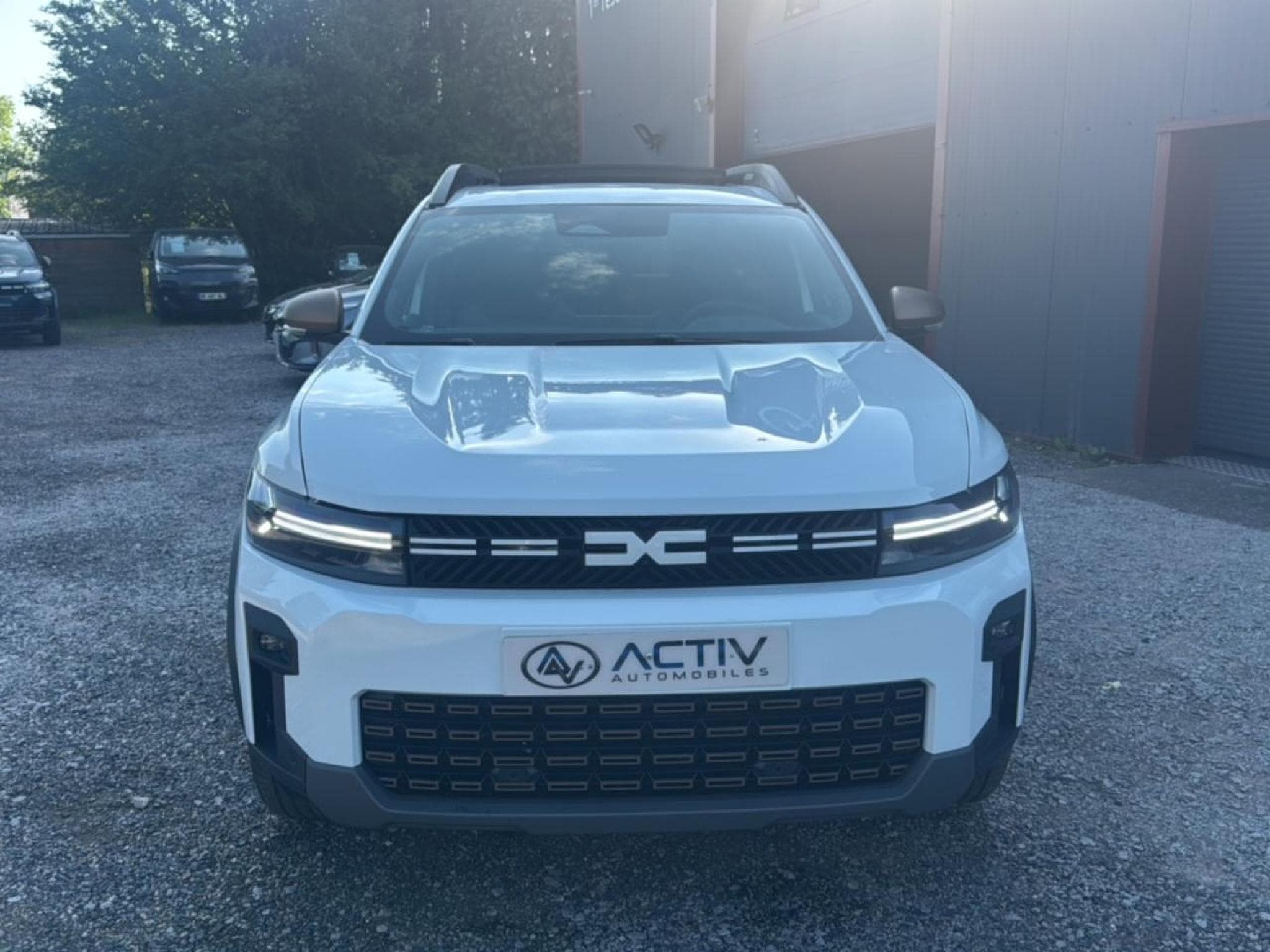 Dacia BIGSTER 1.2 MILD HYBRID 140 EXTREME (2026) - Photo 2