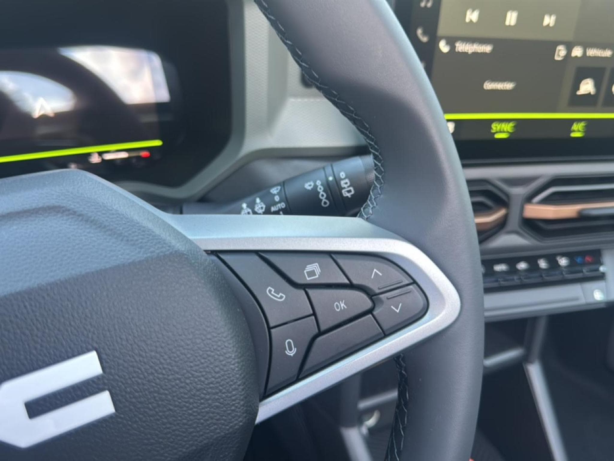 Dacia BIGSTER 1.2 MILD HYBRID 140 EXTREME (2026) - Photo 20