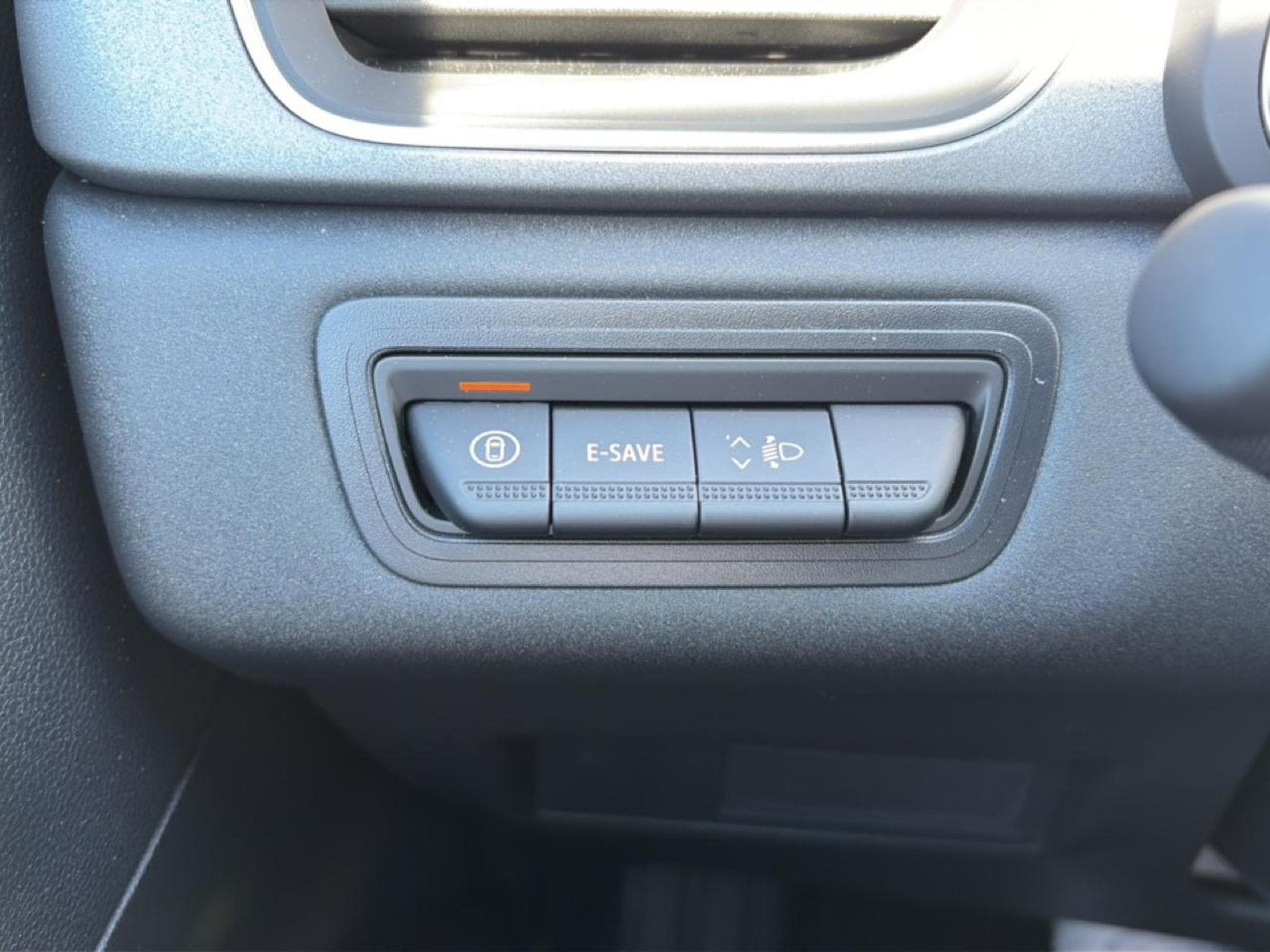Renault Captur 1.8 E-TECH FULL HYBRID 160 TECHNO (2026) - Photo 12