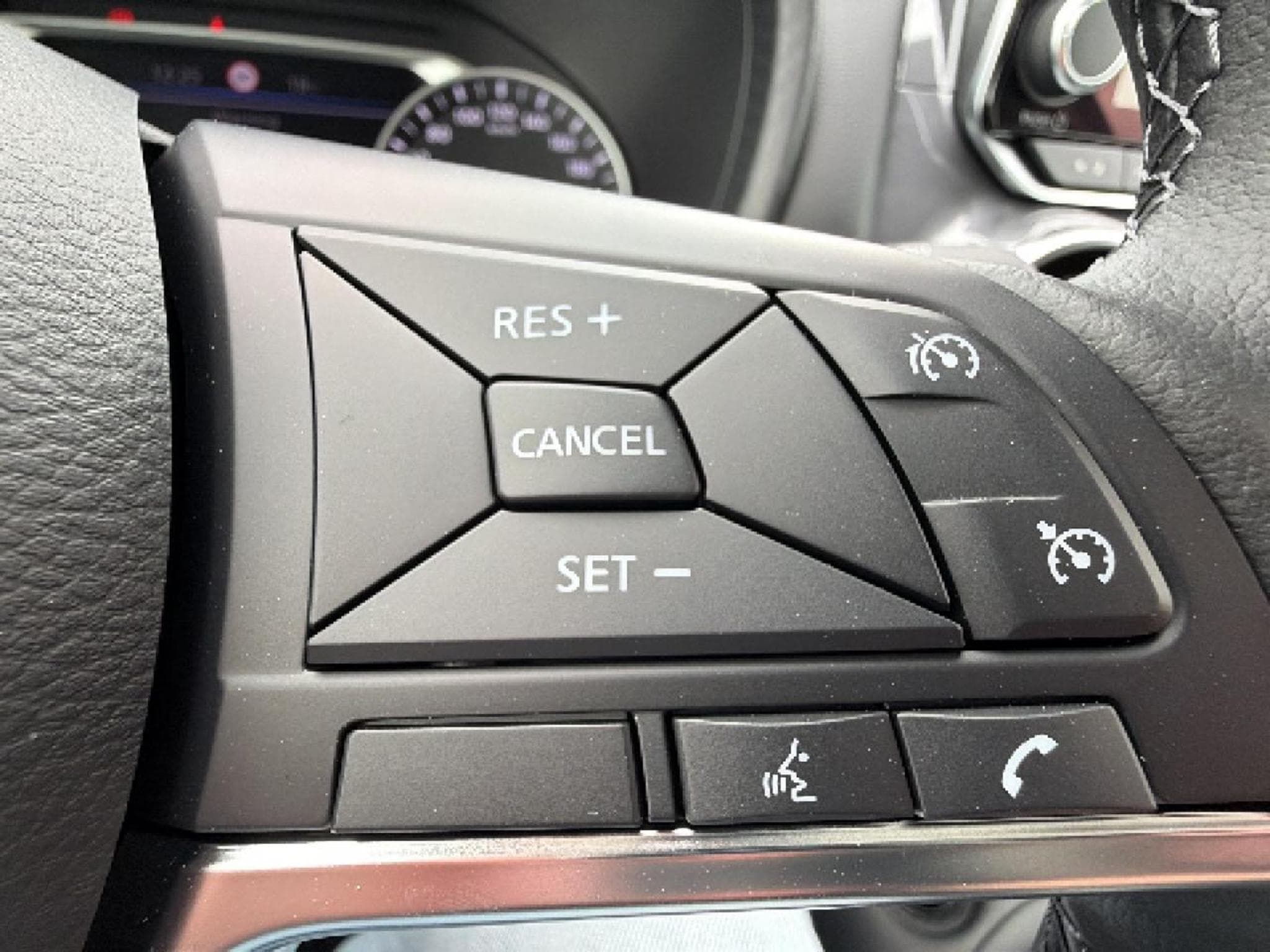 Nissan JUKE 1.6 HYBRID 143 N-CONNECTA (2023) - Photo 15