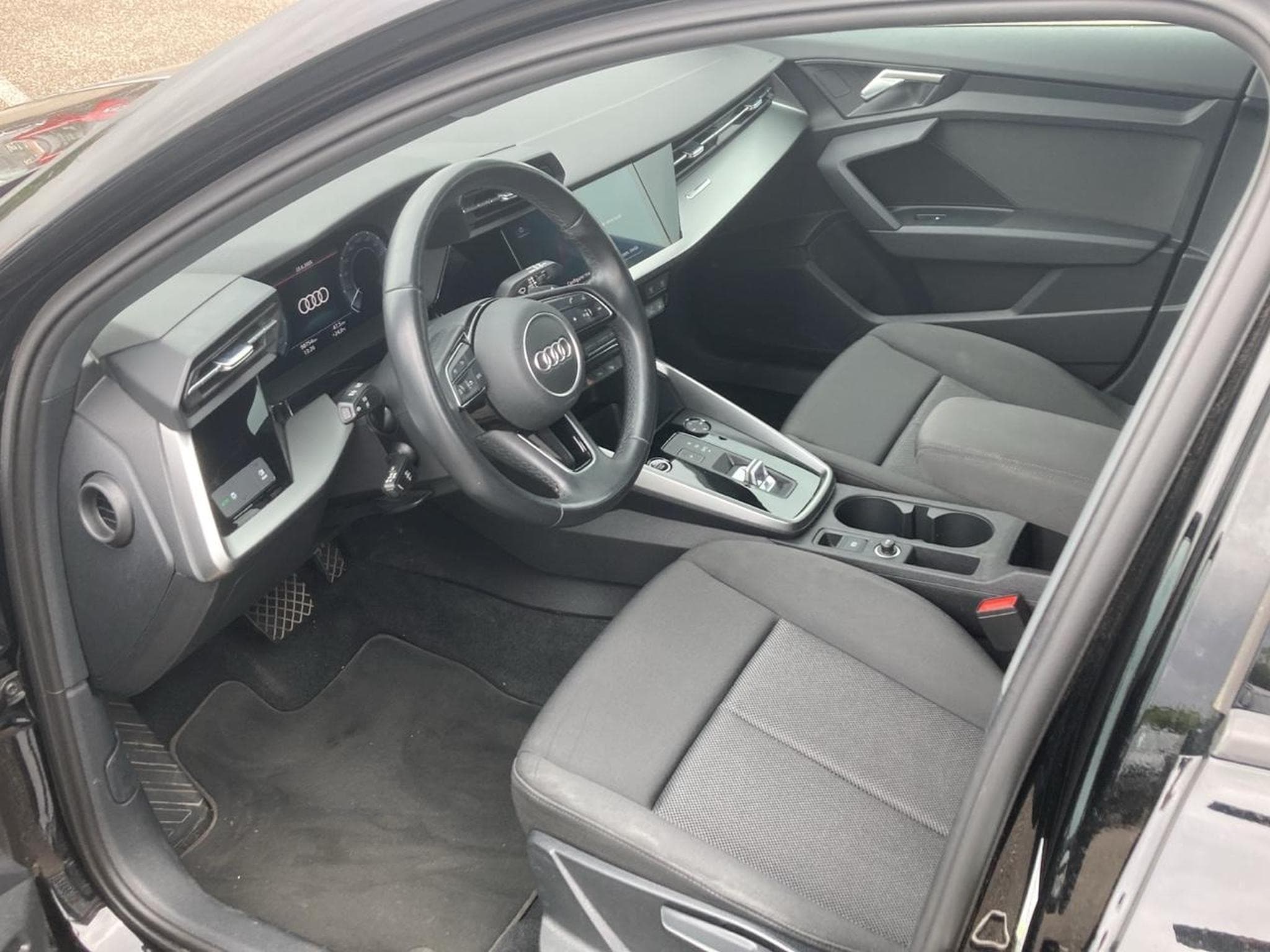 Audi A3 40 TFSI 204 BUSINESS LINE (2021) - Photo 12