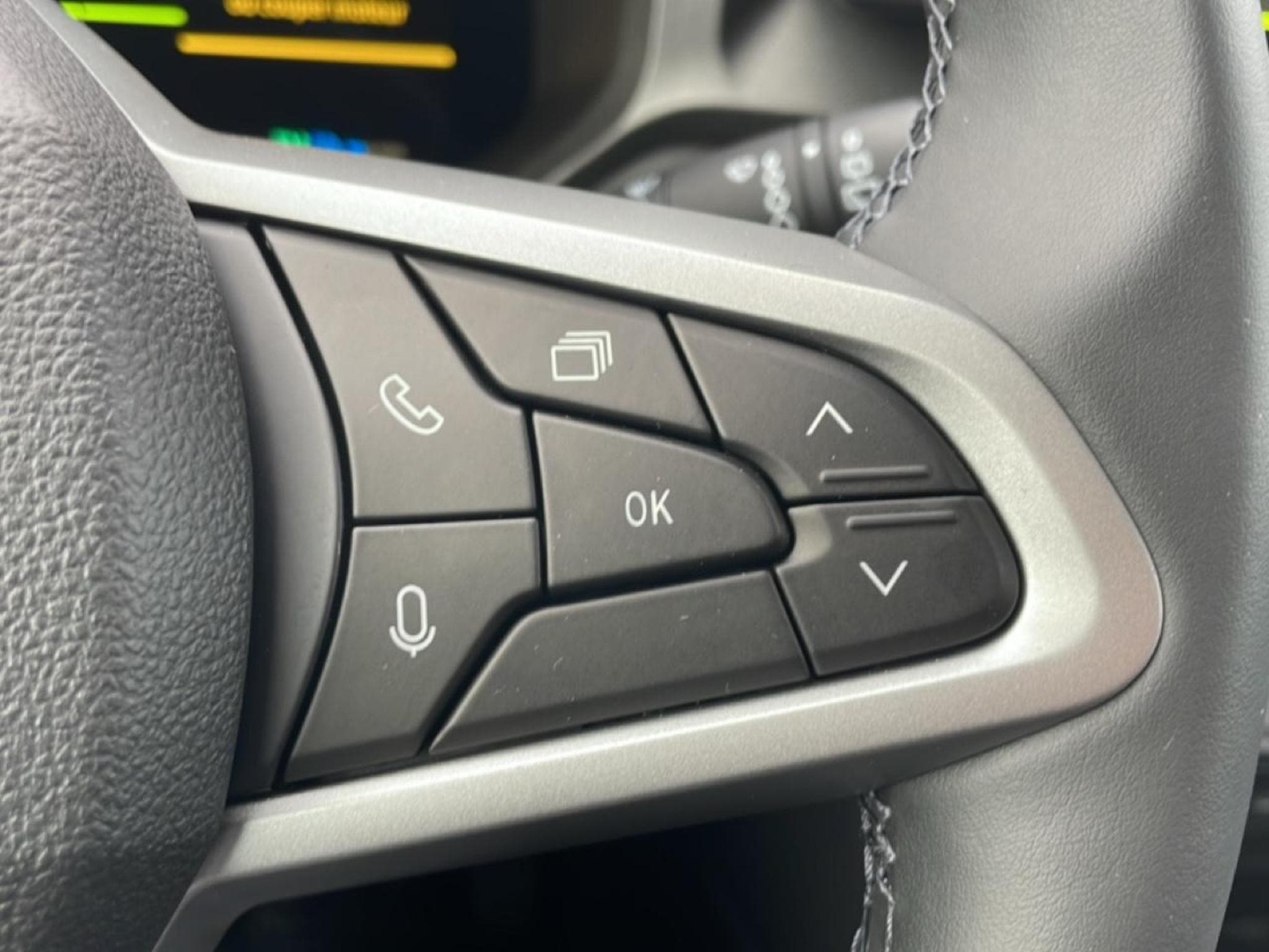 Dacia BIGSTER 1.8 HYBRID 155 JOURNEY (2025) - Photo 15