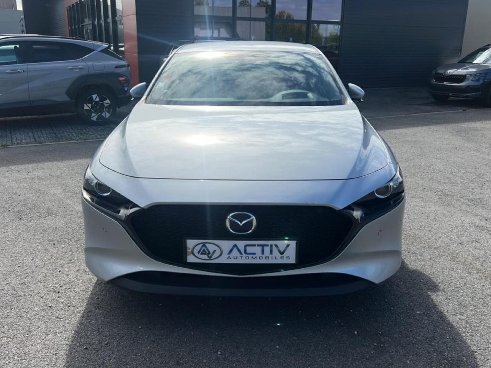 Mazda #3 2.0 E-SKYACTIV-G M-HYBRID 122 BUSINESS EXECUTIVE BVA 2022 (2023) - Photo 2