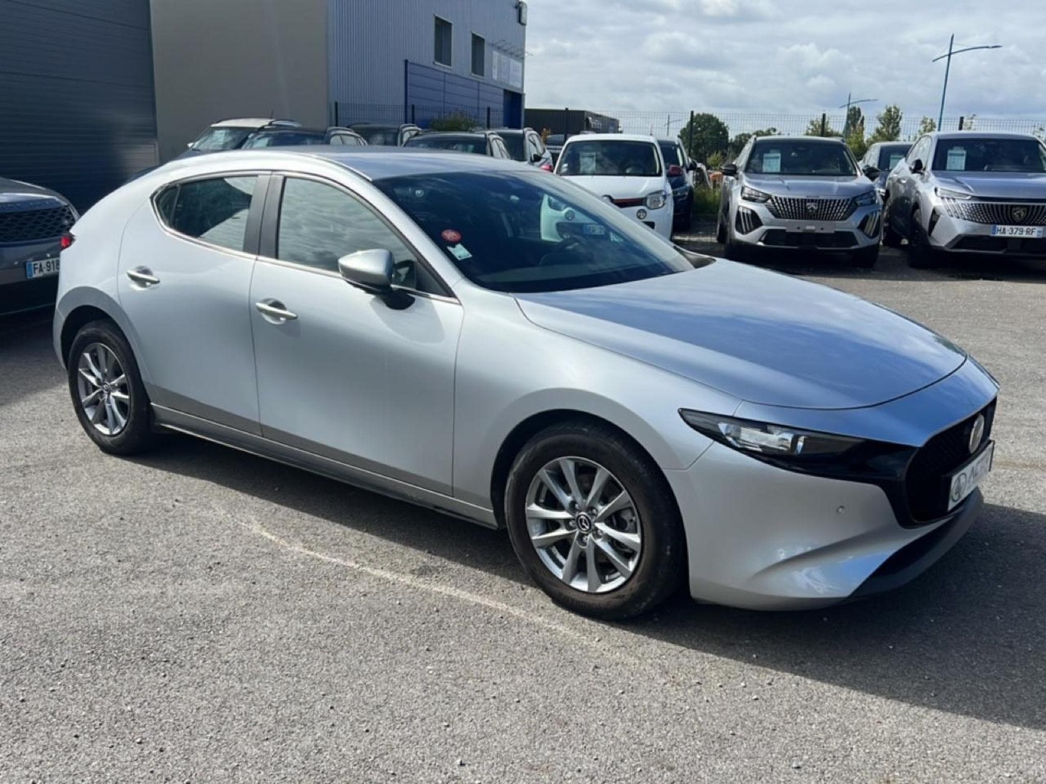 Mazda #3 2.0 E-SKYACTIV-G M-HYBRID 122 BUSINESS EXECUTIVE BVA 2022 (2023) - Photo 3
