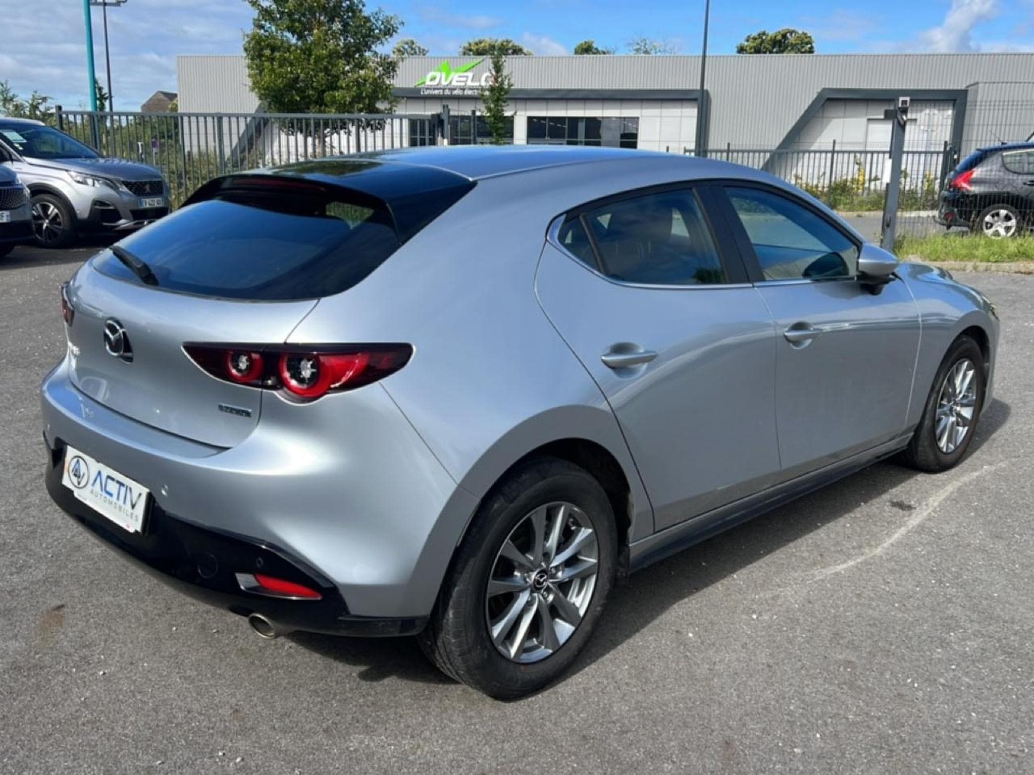 Mazda #3 2.0 E-SKYACTIV-G M-HYBRID 122 BUSINESS EXECUTIVE BVA 2022 (2023) - Photo 5