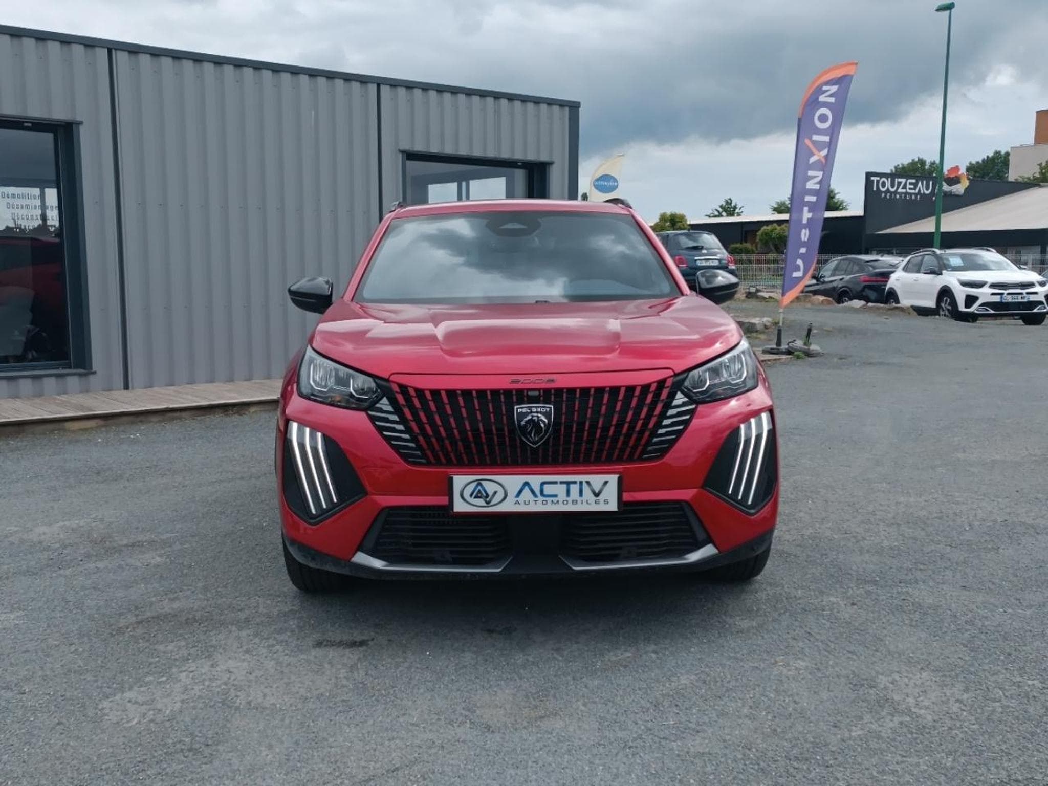 Peugeot 2008 1.2 100 ALLURE (2025) - Photo 2