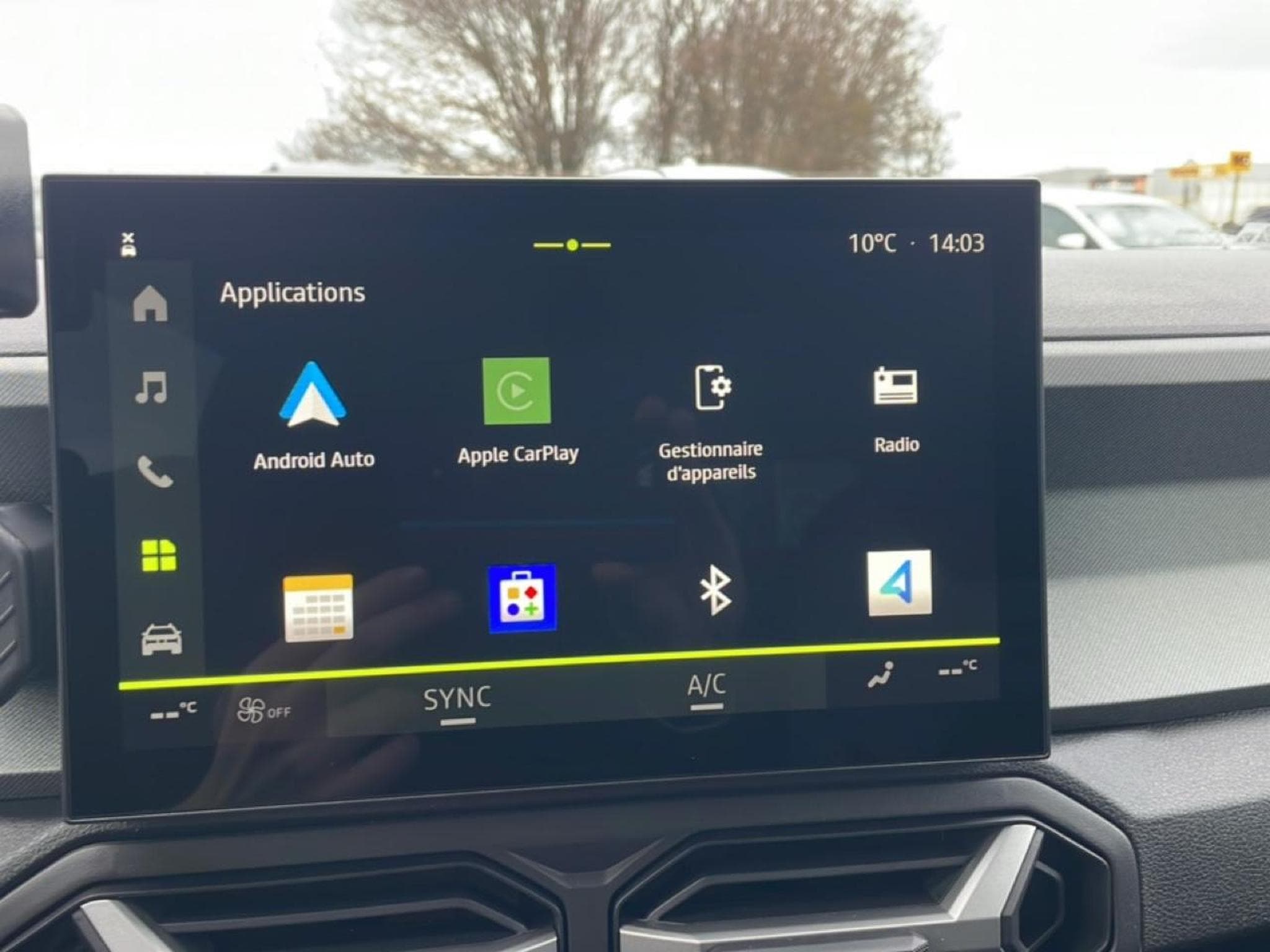 Dacia BIGSTER 1.8 HYBRID 155 JOURNEY (2025) - Photo 17