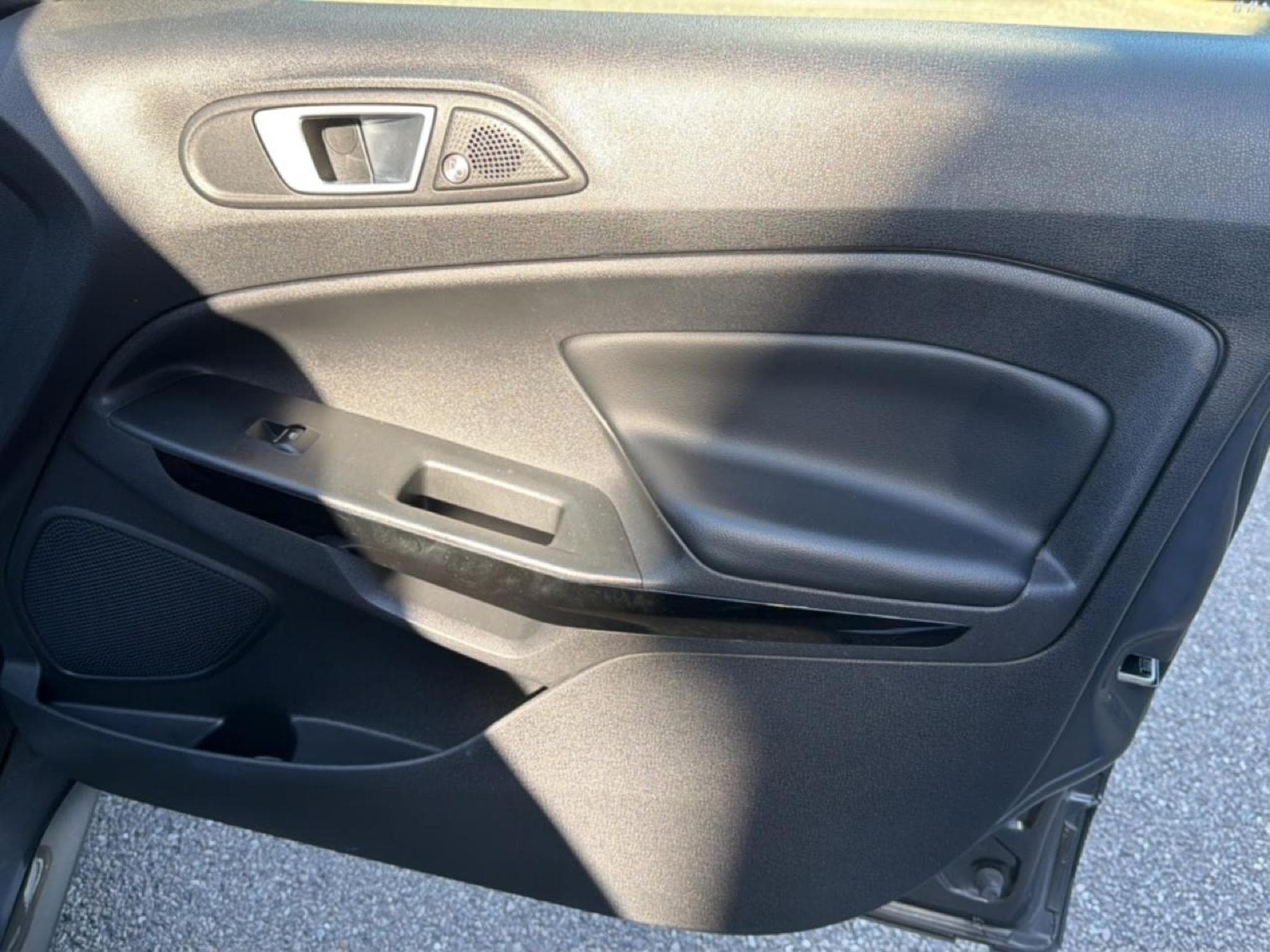 Ford ECOSPORT 1.5 ECOBLUE 95 ST-LINE (2020) - Photo 15