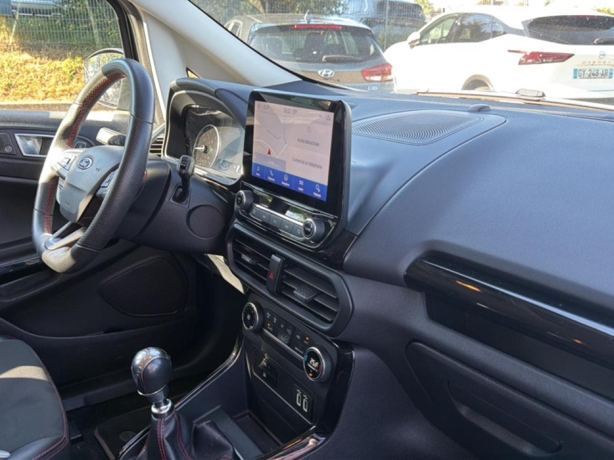 Ford ECOSPORT 1.5 ECOBLUE 95 ST-LINE (2020) - Photo 17