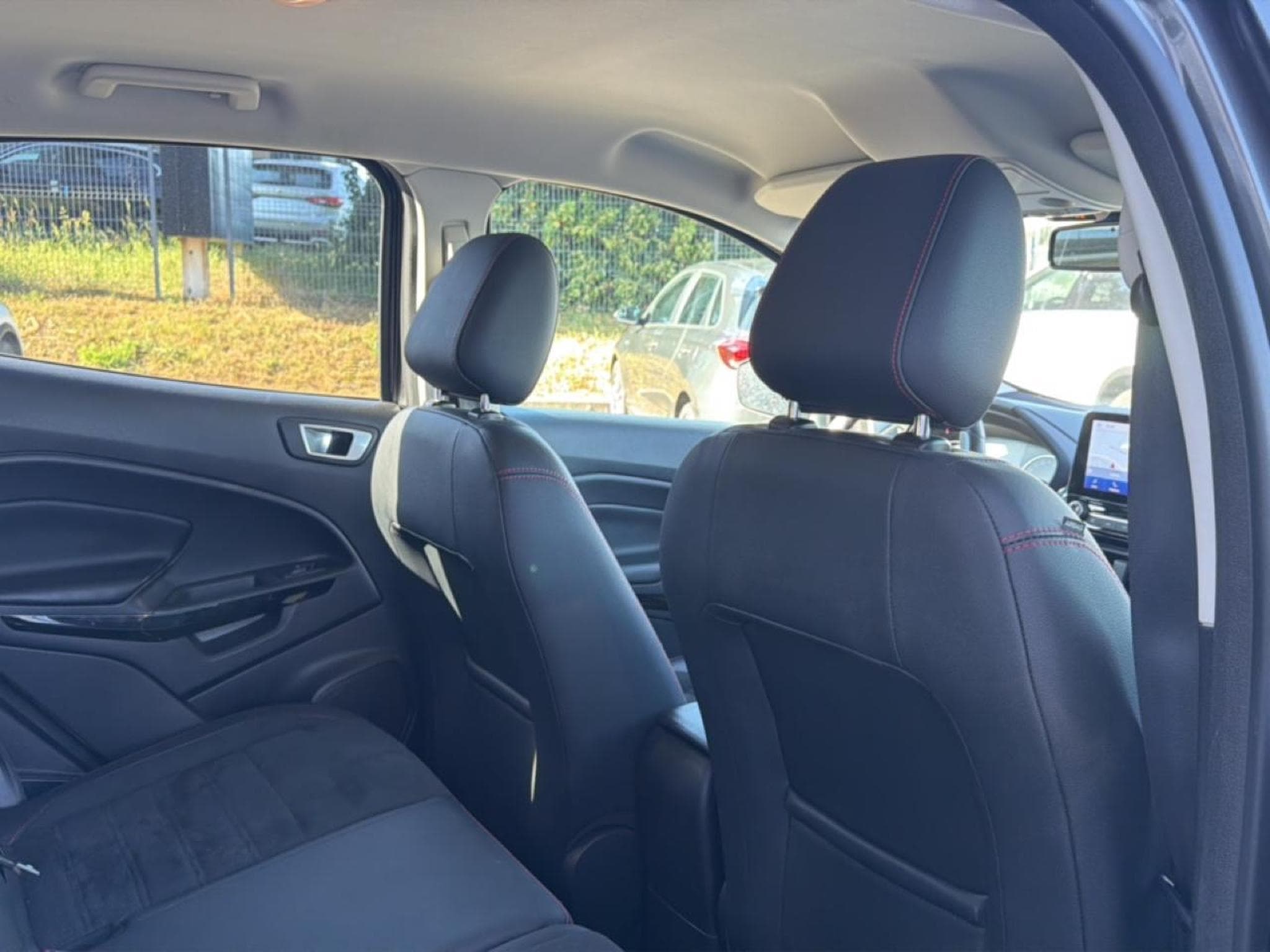 Ford ECOSPORT 1.5 ECOBLUE 95 ST-LINE (2020) - Photo 20