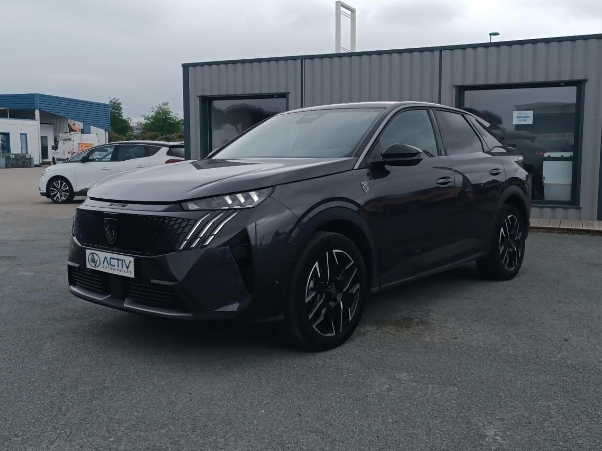 Peugeot 3008 1.2 HYBRID 145 GT E-DCS6 (2025) - Photo 1