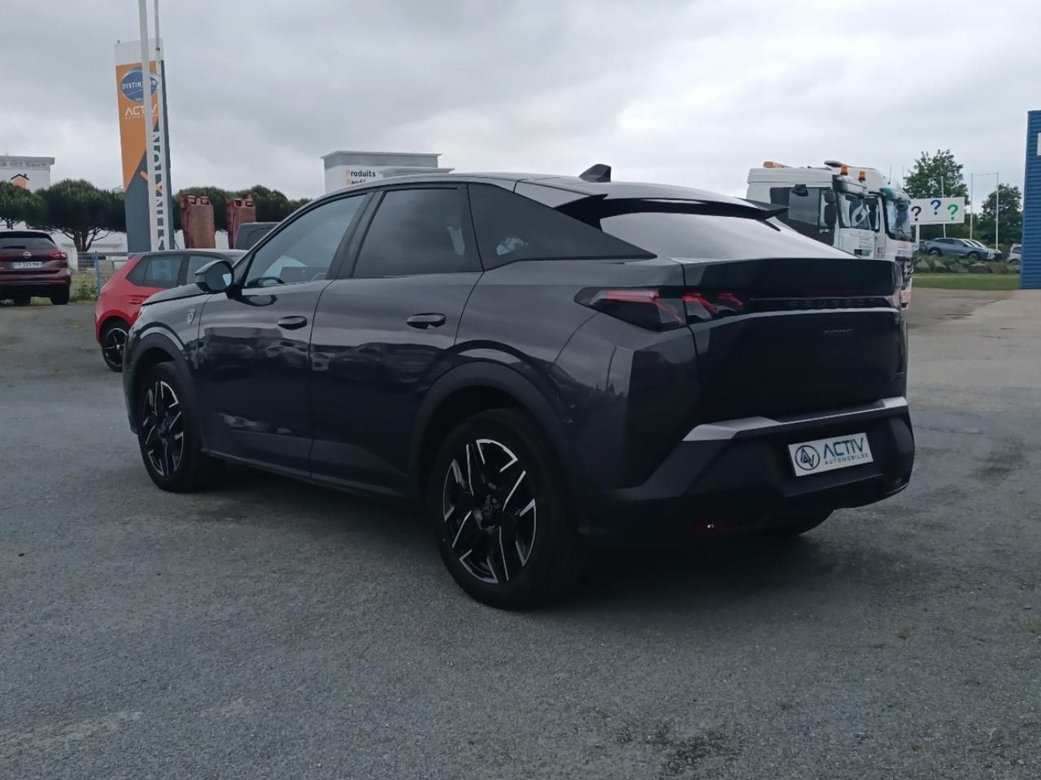 Peugeot 3008 1.2 HYBRID 145 GT E-DCS6 (2025) - Photo 7