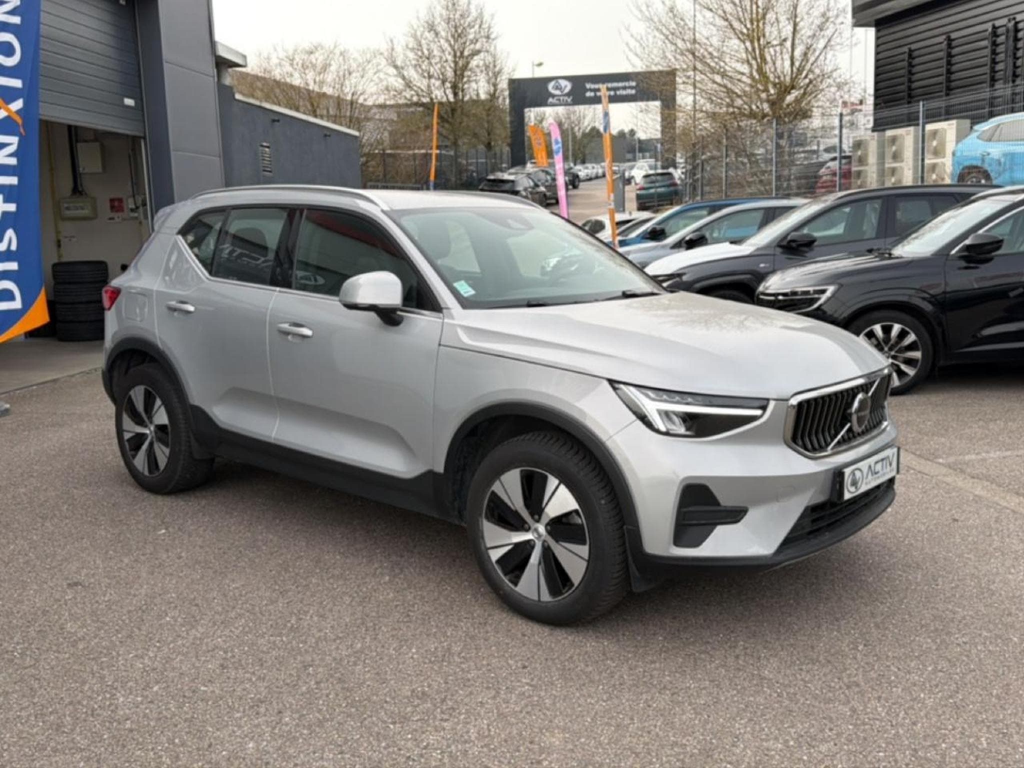 Volvo XC40 T4 RECHARGE 211 START DCT 7 (2023) - Photo 3
