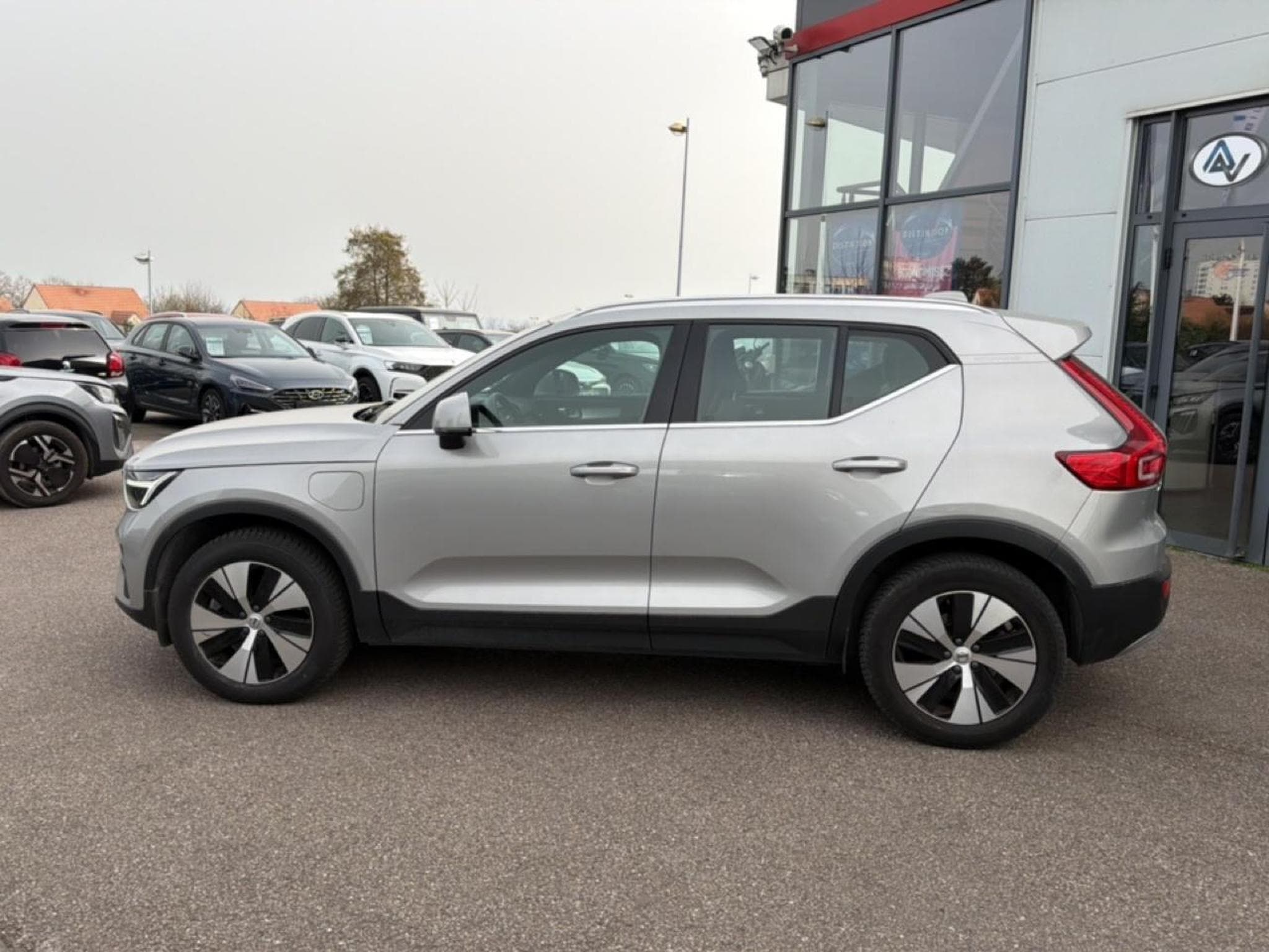 Volvo XC40 T4 RECHARGE 211 START DCT 7 (2023) - Photo 8