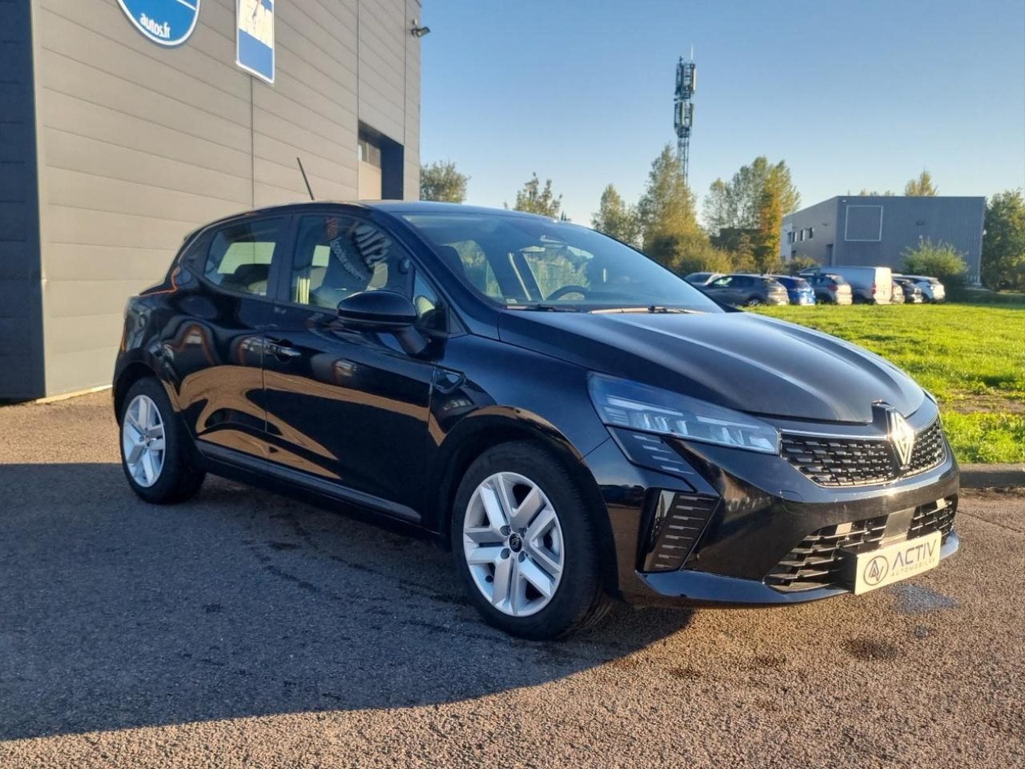 Renault Clio 1.5 DCI 100 EVOLUTION (2025) - Photo 3