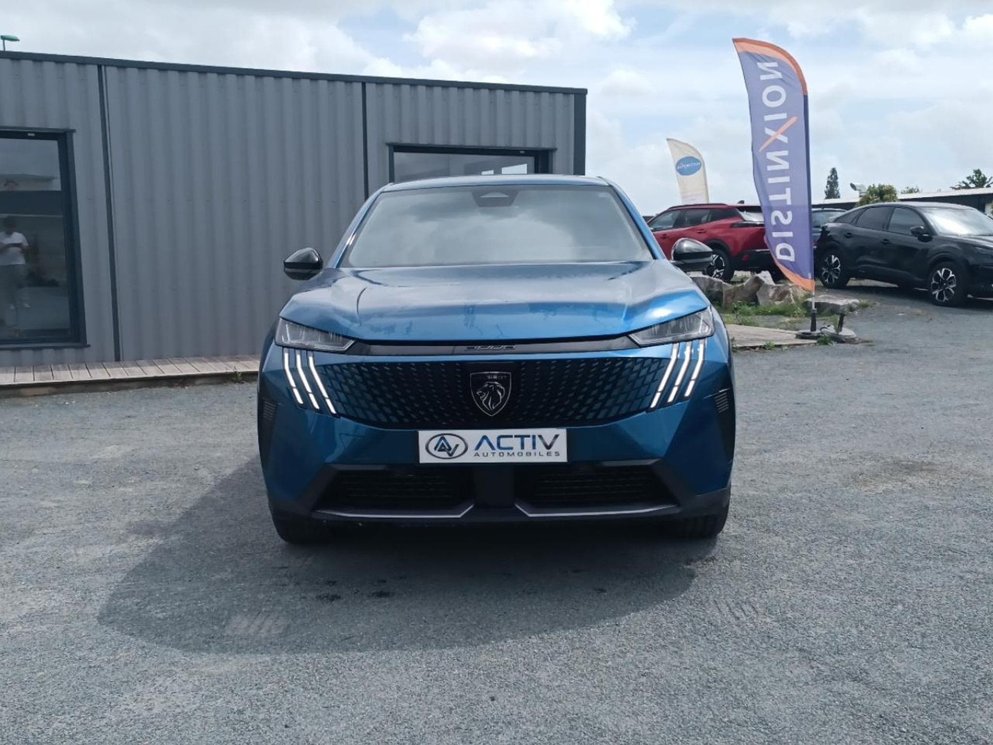 Peugeot 3008 1.2 HYBRID 145 ALLURE E-DCS6 (2025) - Photo 2