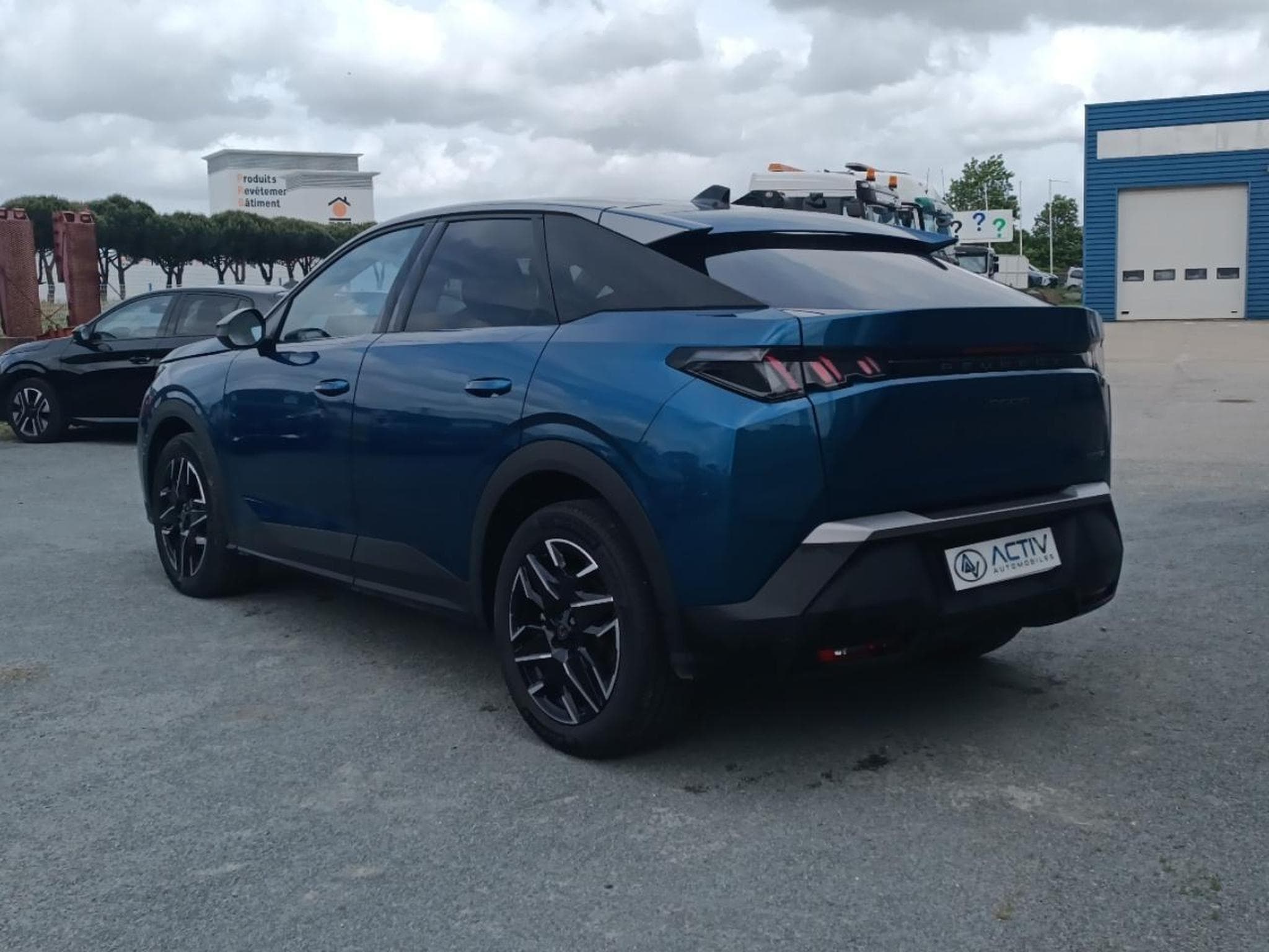 Peugeot 3008 1.2 HYBRID 145 ALLURE E-DCS6 (2025) - Photo 7