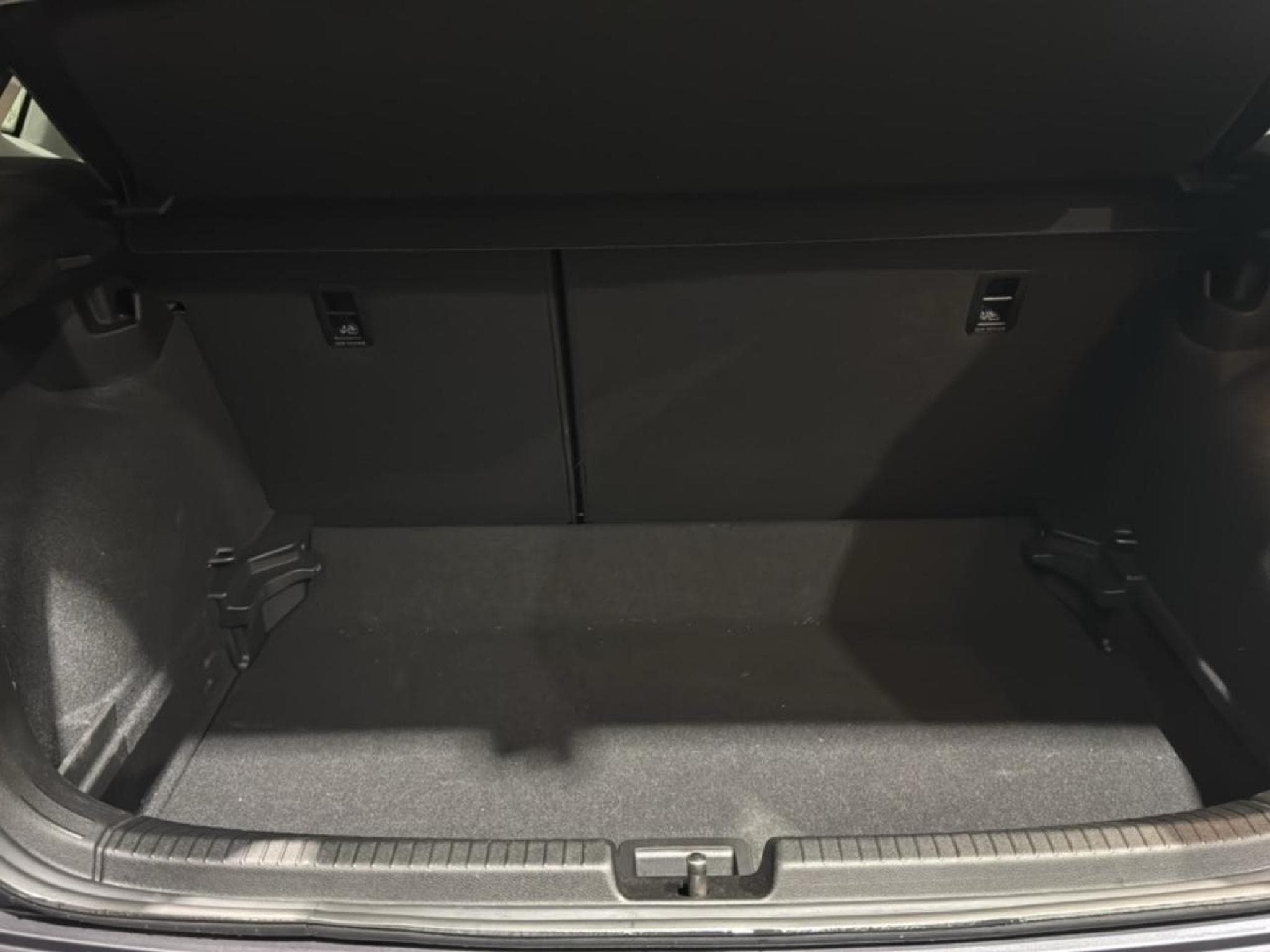 VW POLO 1.0 TSI 95 VW EDITION DSG7 (2025) - Photo 6