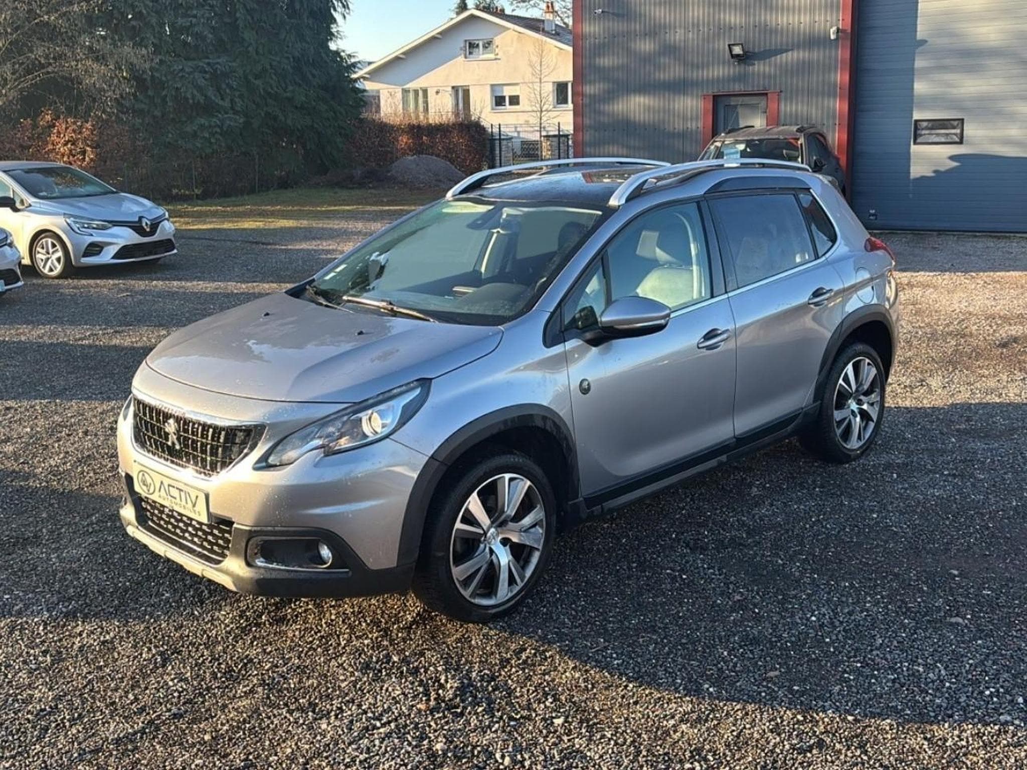 Peugeot 2008 1.2 PURETECH 110 CROSSWAY (2019) - Photo 1