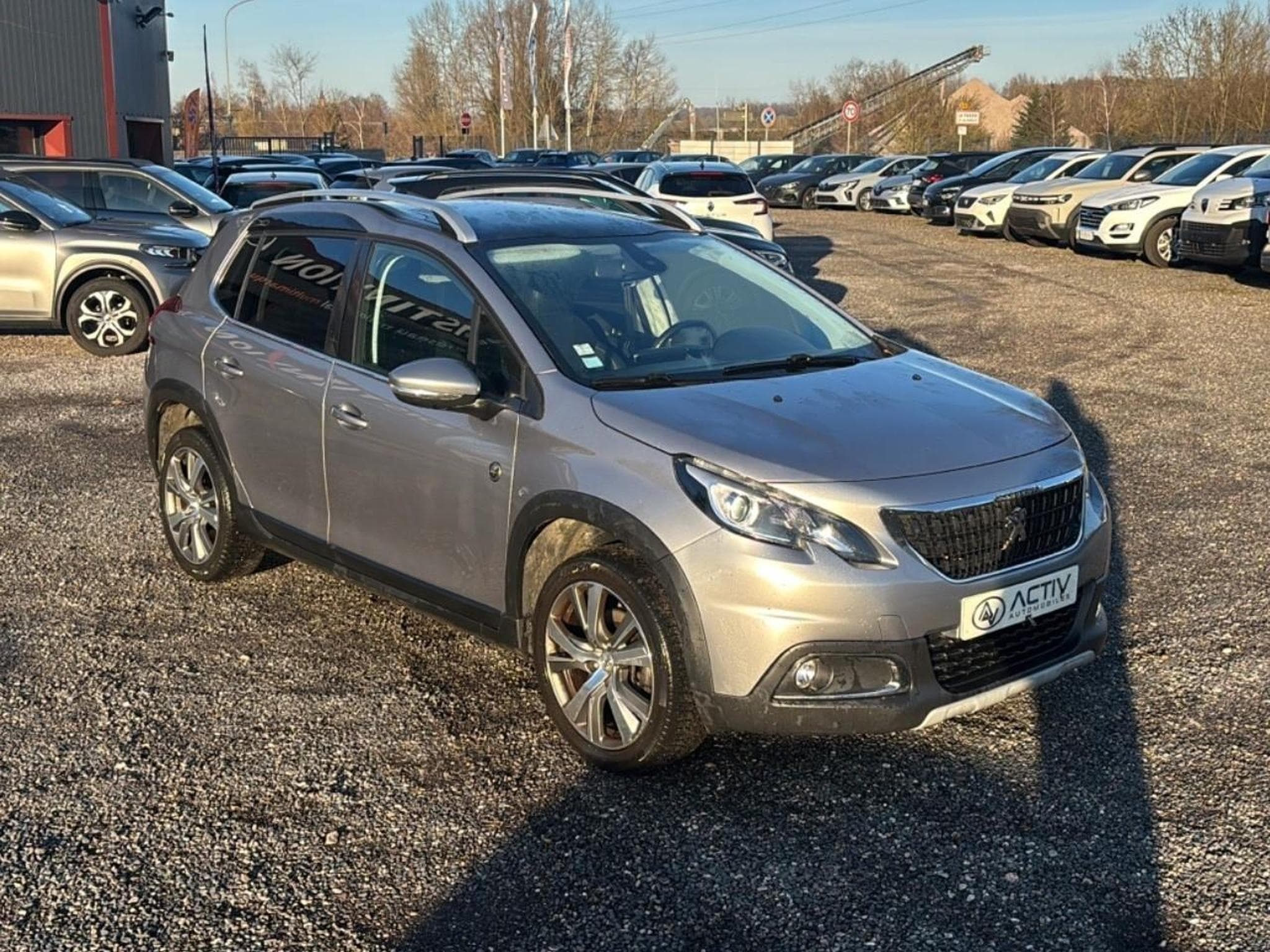 Peugeot 2008 1.2 PURETECH 110 CROSSWAY (2019) - Photo 3