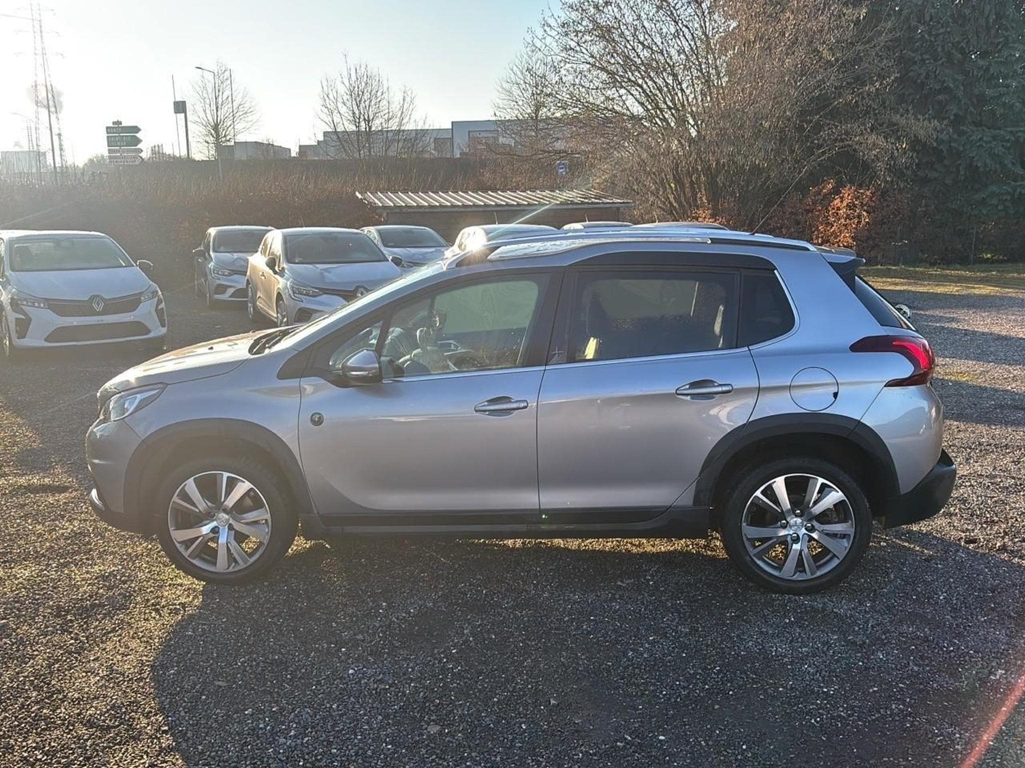 Peugeot 2008 1.2 PURETECH 110 CROSSWAY (2019) - Photo 8