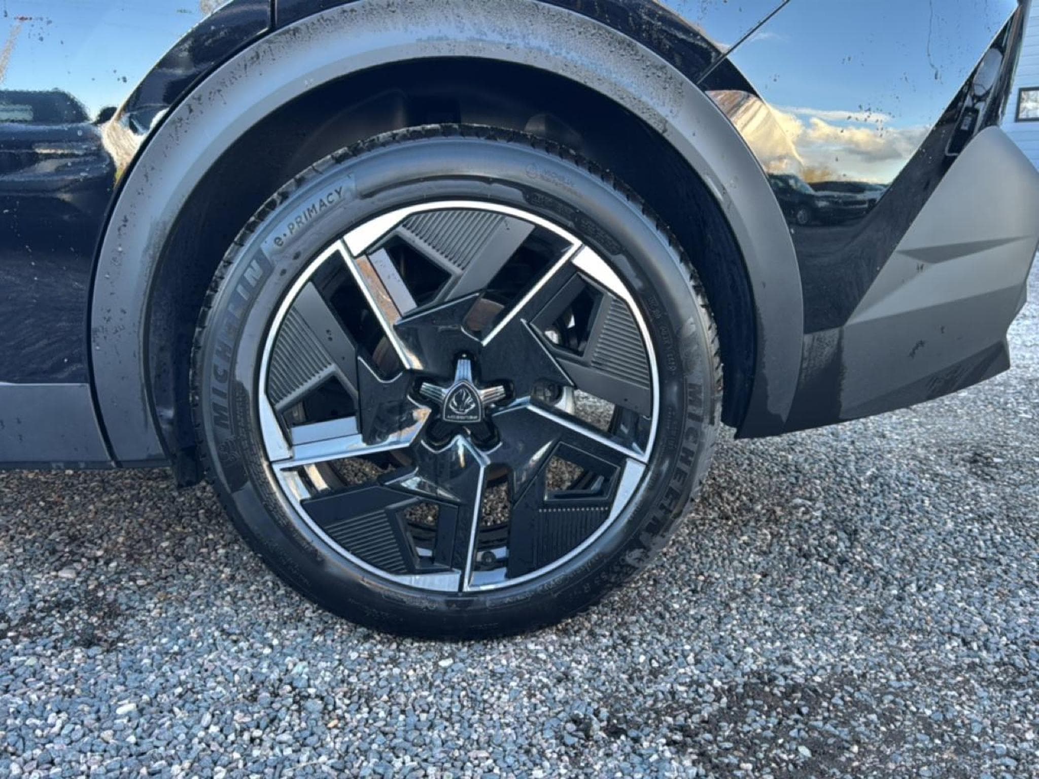 Peugeot 408 HYBRID 145 GT E-DCS6 (2025) - Photo 10