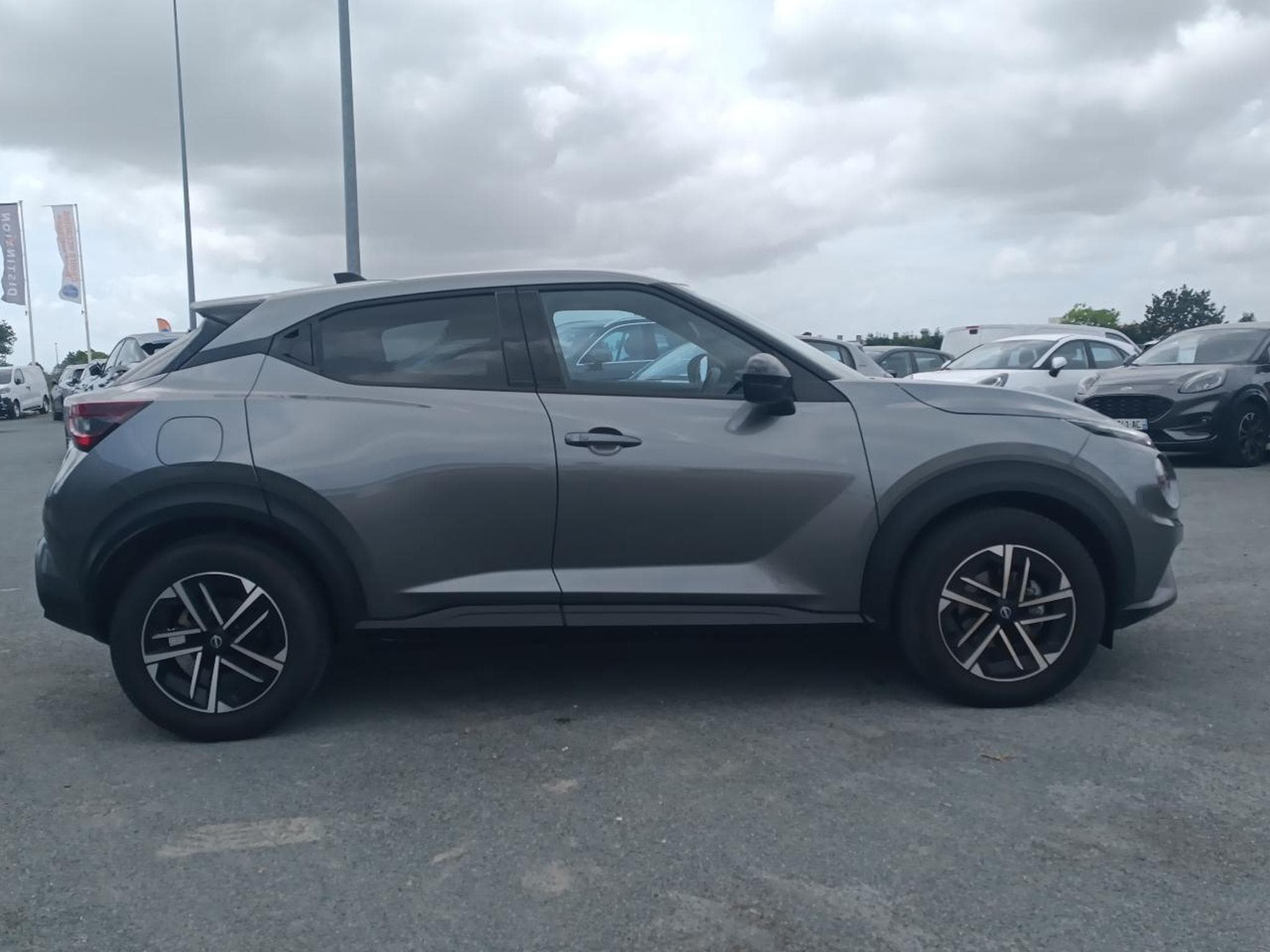 Nissan JUKE 1.0 DIG-T 114 N-CONNECTA (2025) - Photo 4