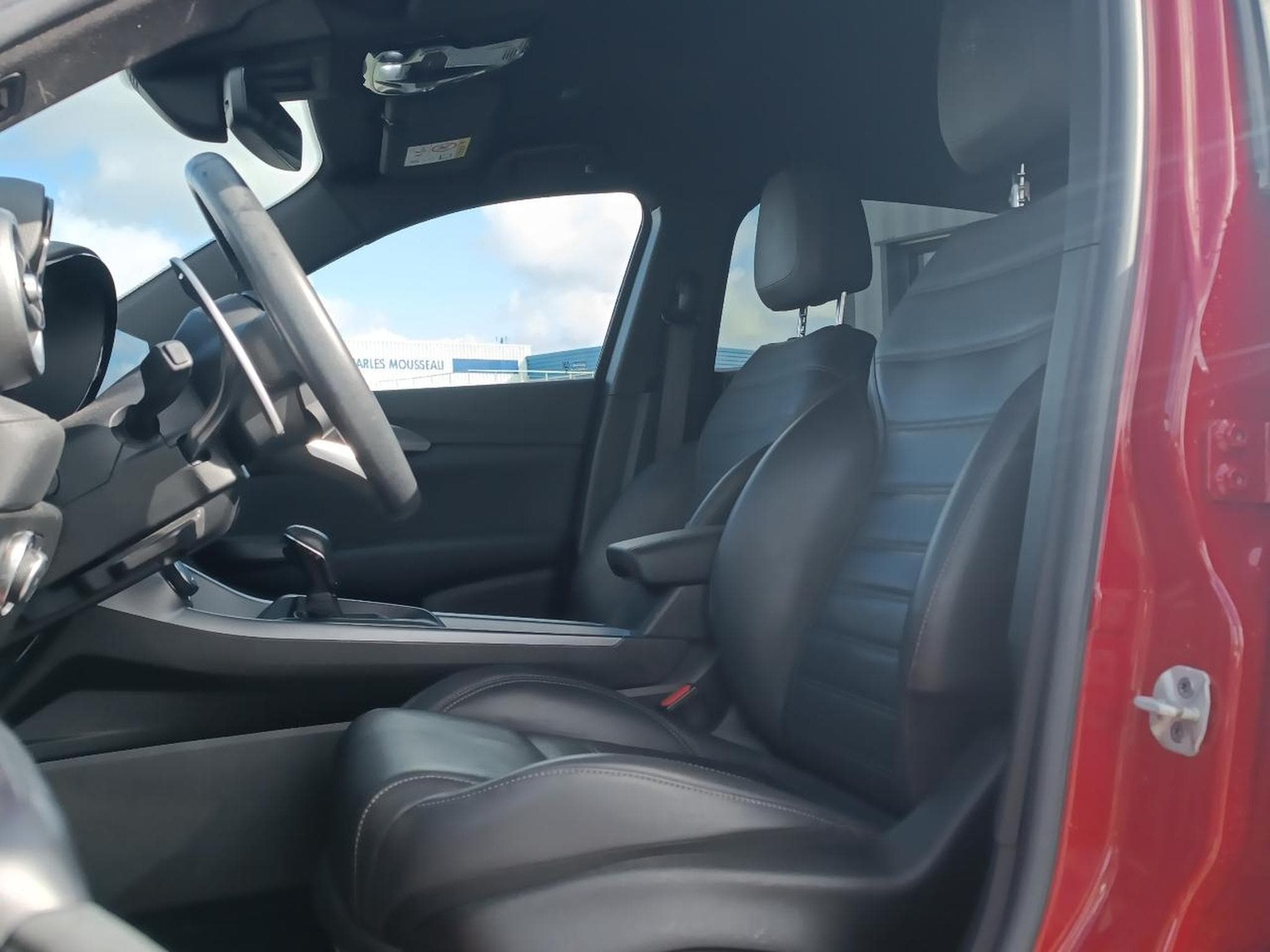 Alfa-Romeo TONALE 1.5 HYBRID 160 EDIZIONE SPECIALE TCT (2022) - Photo 10