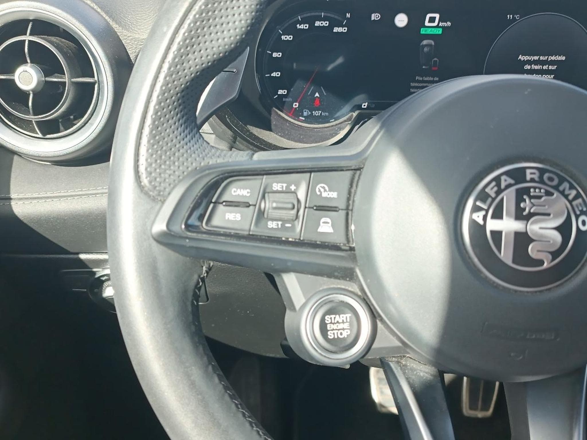 Alfa-Romeo TONALE 1.5 HYBRID 160 EDIZIONE SPECIALE TCT (2022) - Photo 14