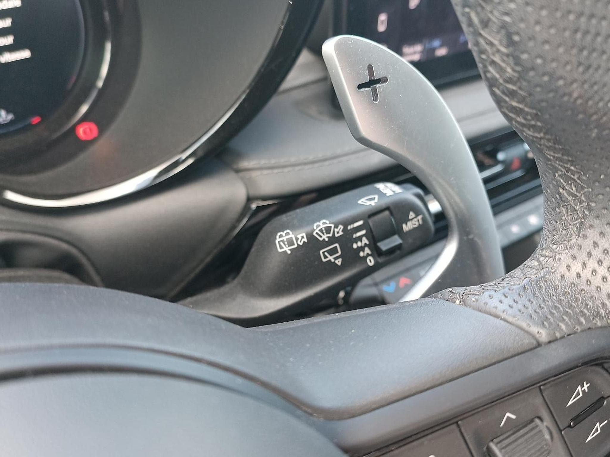 Alfa-Romeo TONALE 1.5 HYBRID 160 EDIZIONE SPECIALE TCT (2022) - Photo 17