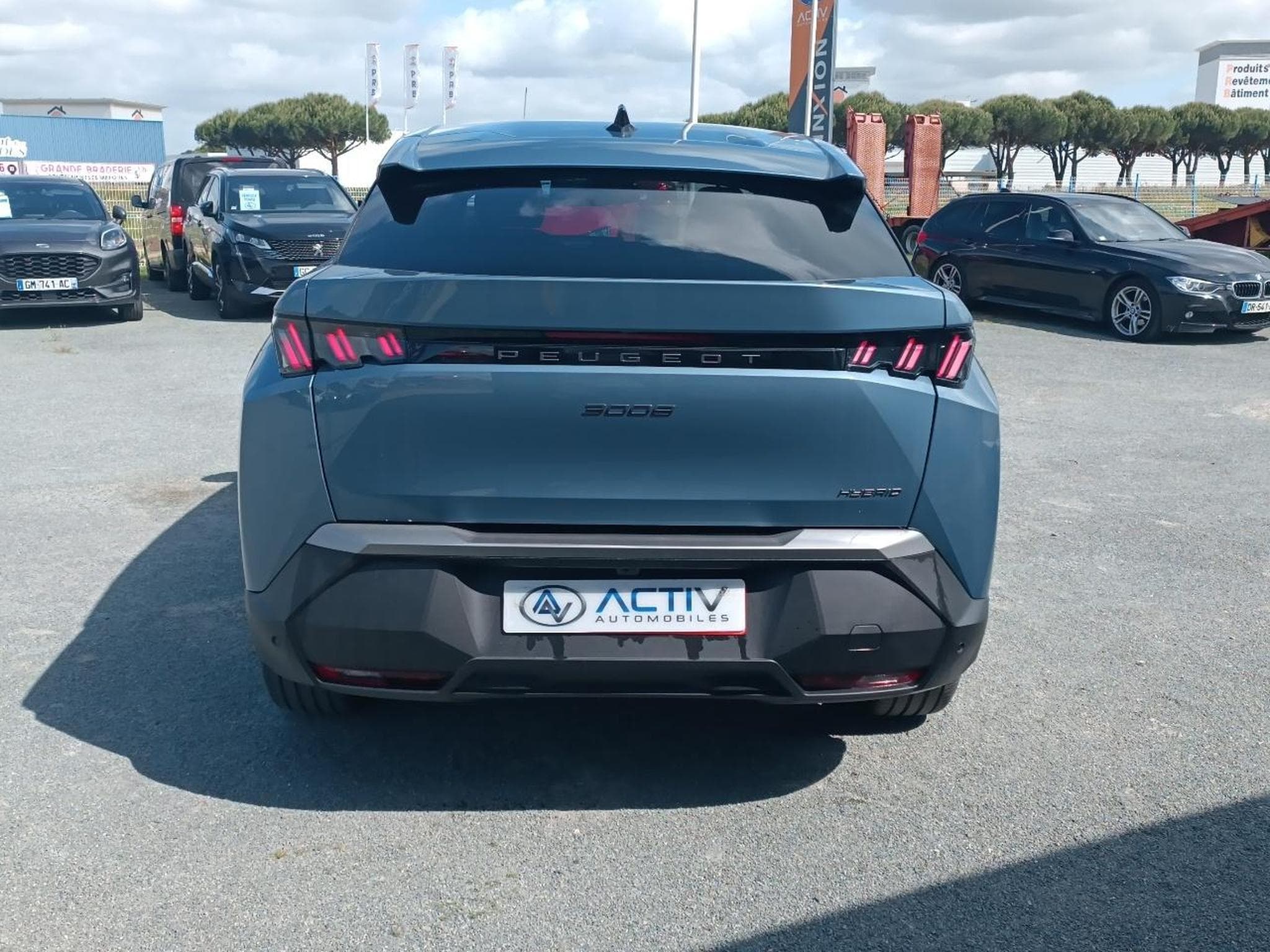 Peugeot 3008 1.2 HYBRID 145 ALLURE E-DCS6 (2025) - Photo 6