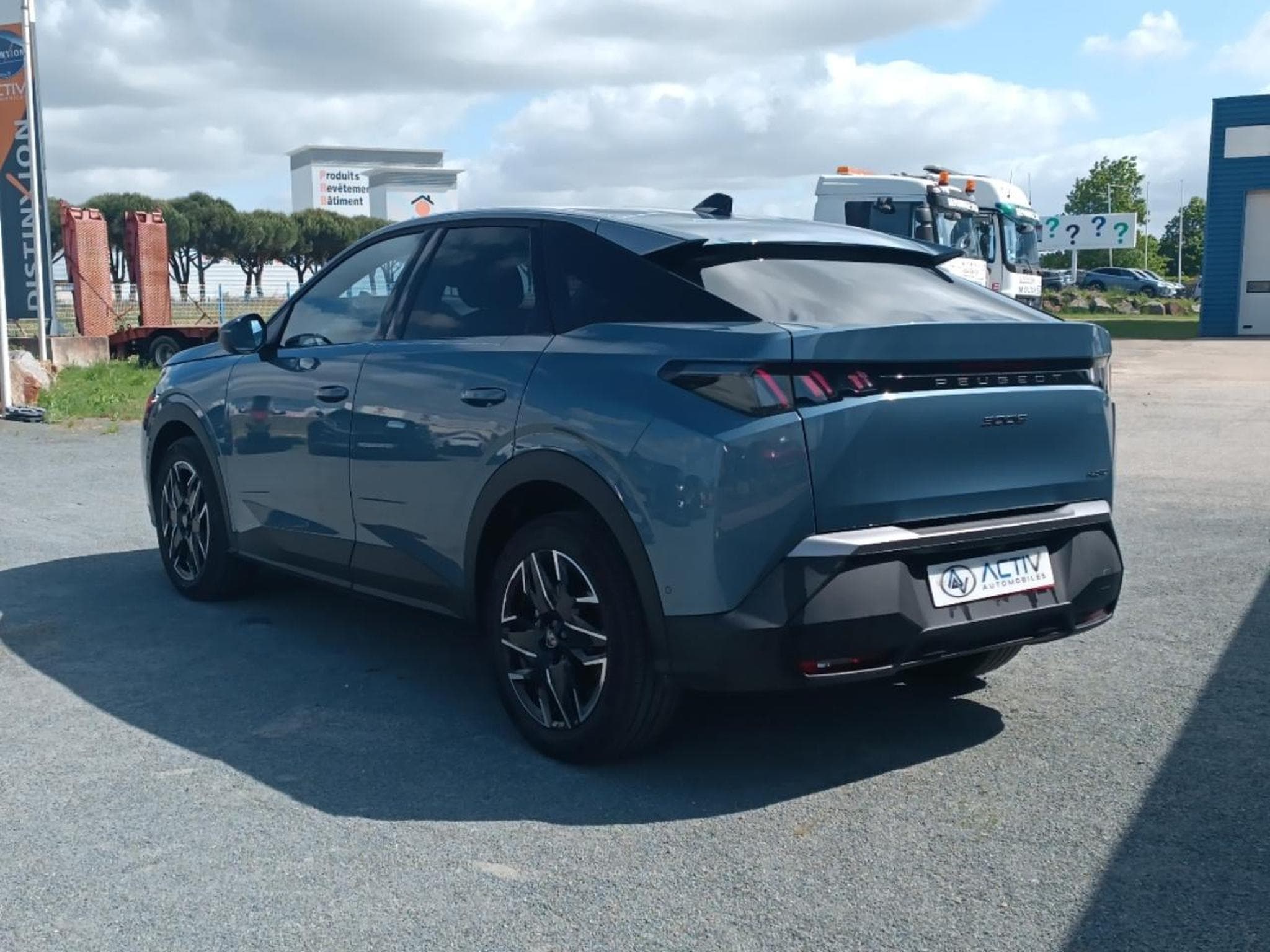 Peugeot 3008 1.2 HYBRID 145 ALLURE E-DCS6 (2025) - Photo 7