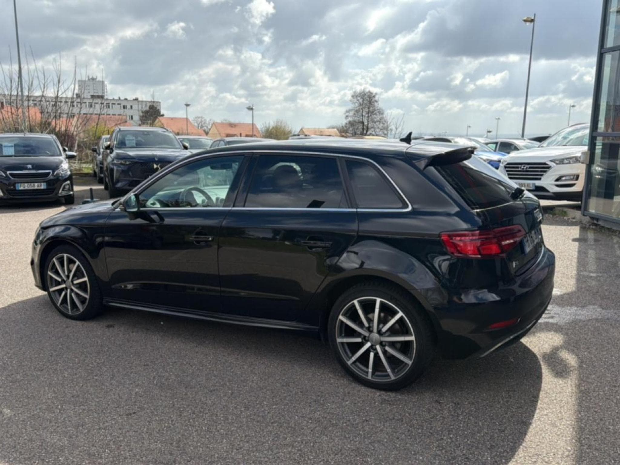 Audi A3 40 E-TRON 204 DESIGN LUXE S TRONIC 6 EURO6D-T 8CV (2020) - Photo 7