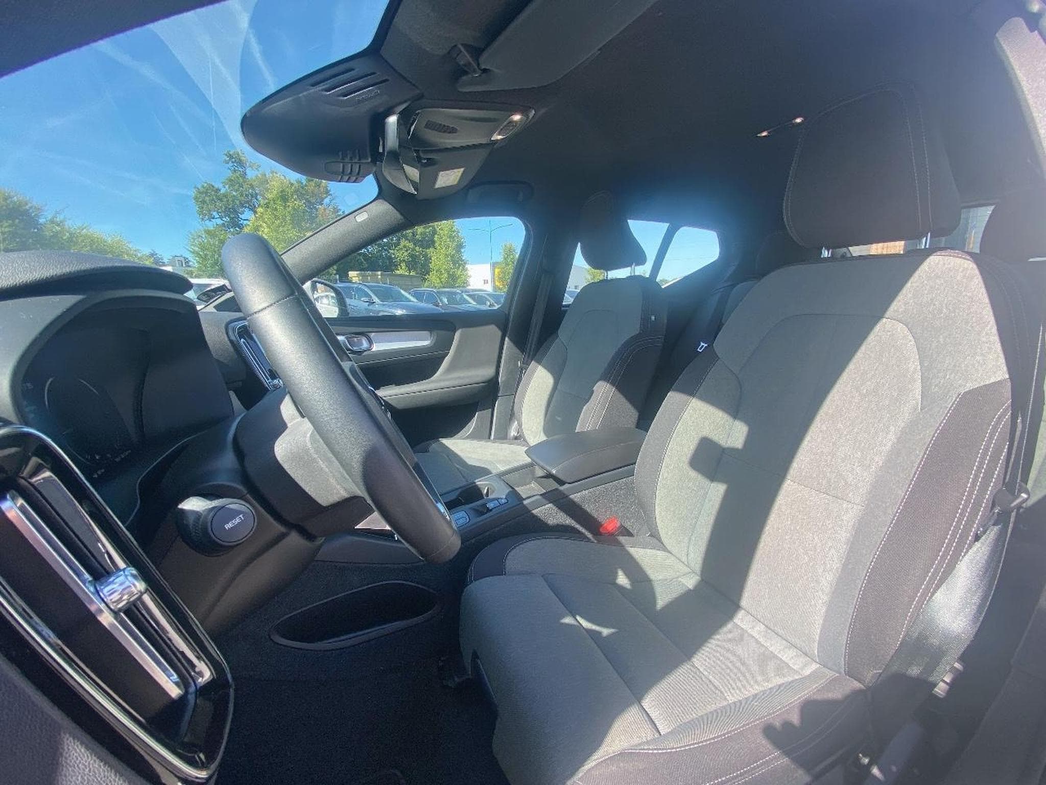 Volvo XC40 T4 RECHARGE 211 START DCT 7 (2023) - Photo 13