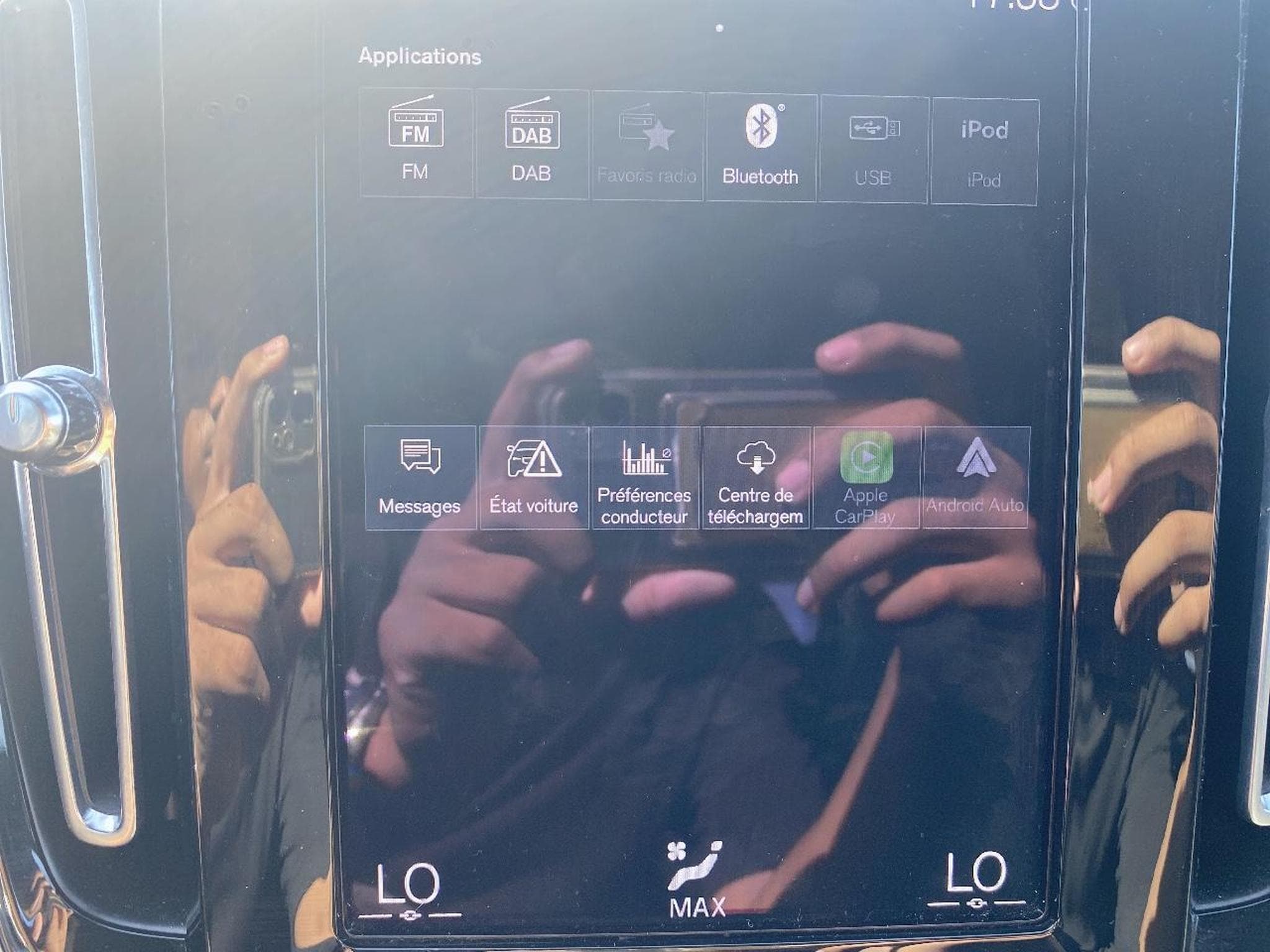 Volvo XC40 T4 RECHARGE 211 START DCT 7 (2023) - Photo 18