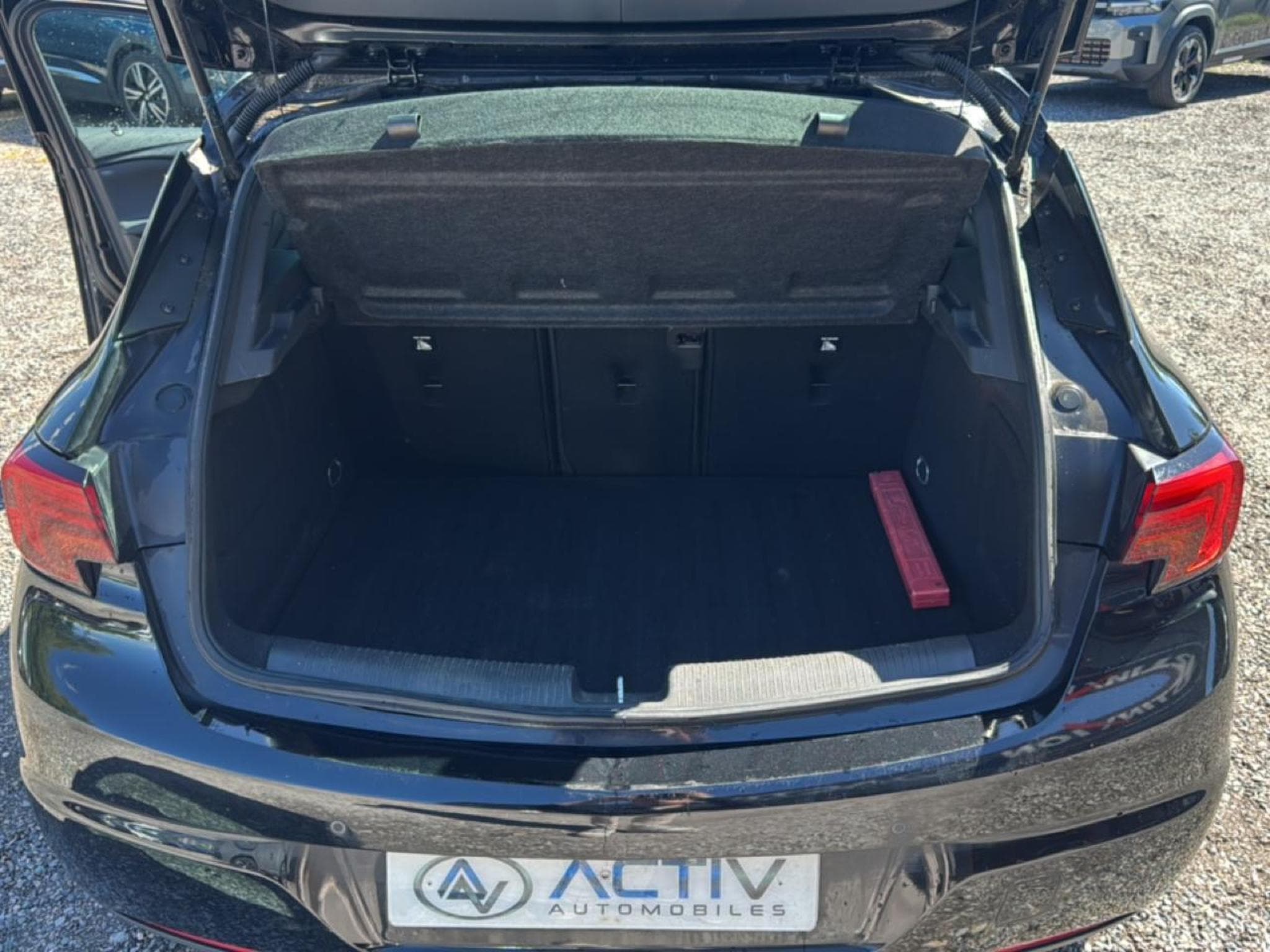Opel ASTRA 1.4 TURBO 125 ELITE (2019) - Photo 13