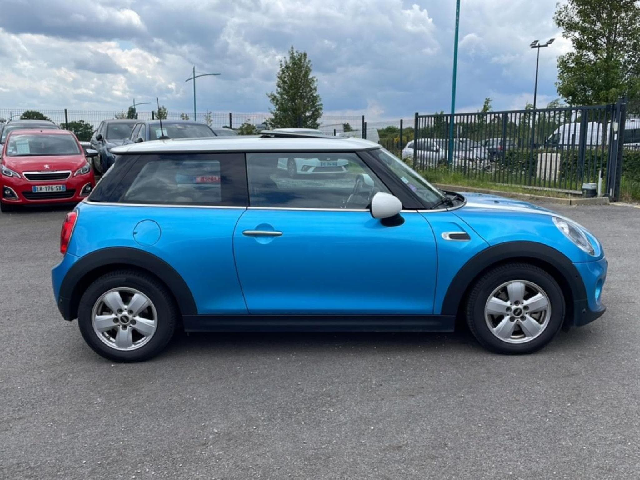 Mini MINI COOPER 136 (2015) - Photo 4